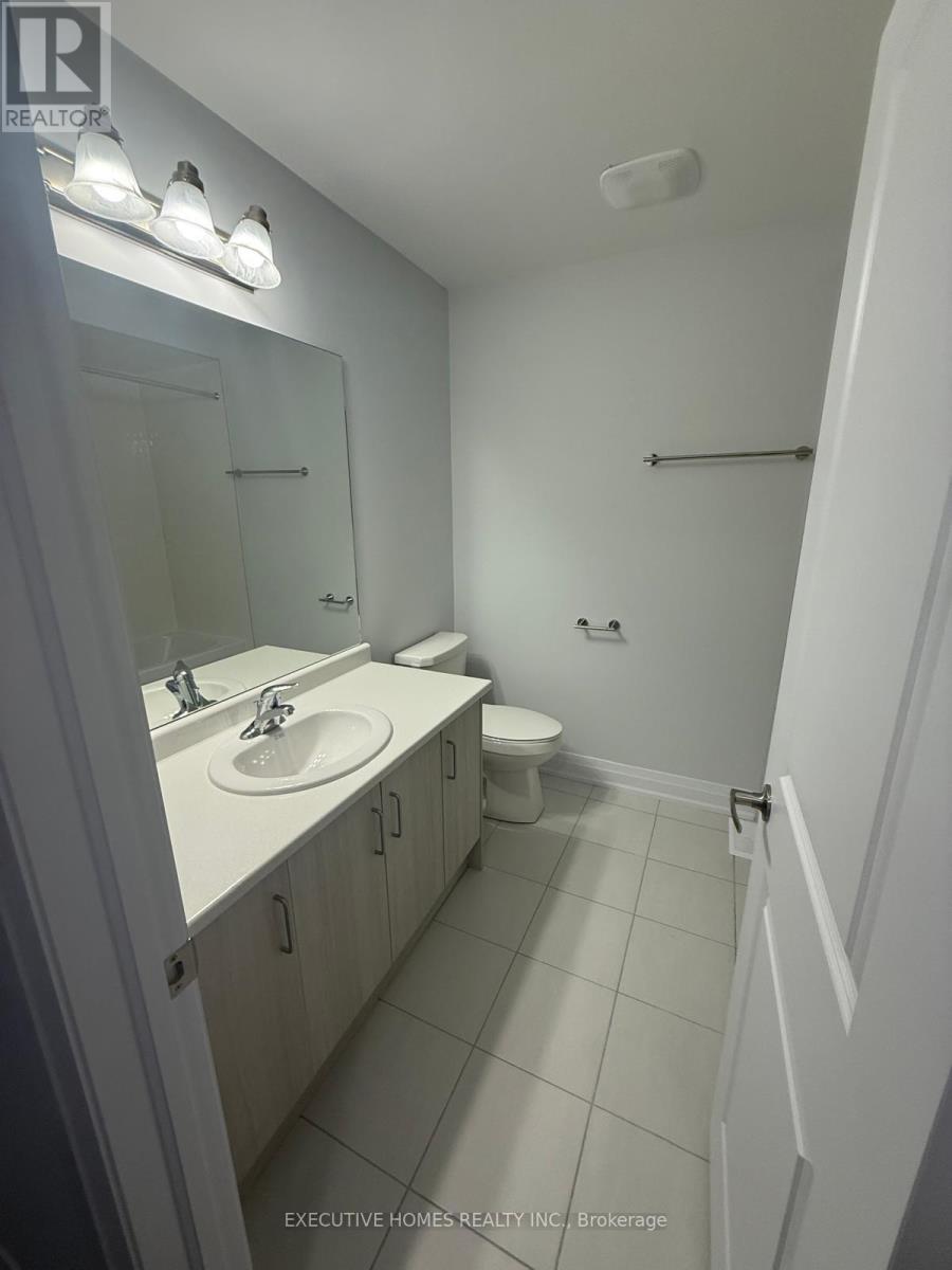 18 Walters Street, Kawartha Lakes (Lindsay), Ontario  K9V 6A9 - Photo 17 - X12242920