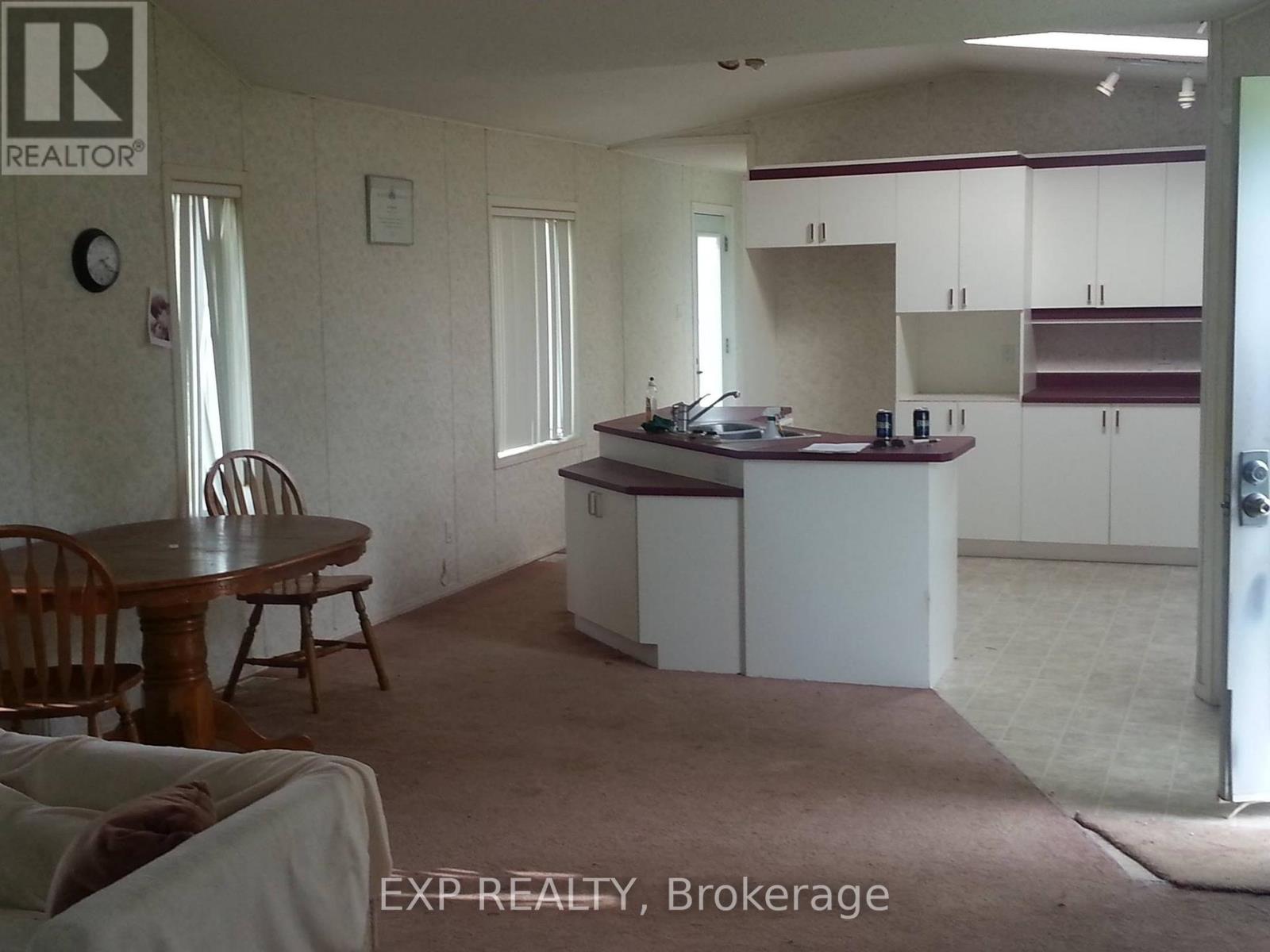 2000 County Road 620 Drive, North Kawartha, Ontario  K0L 1A0 - Photo 14 - X12243446