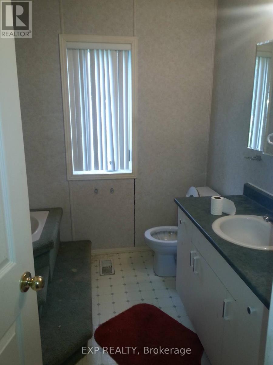 2000 County Road 620 Drive, North Kawartha, Ontario  K0L 1A0 - Photo 16 - X12243446