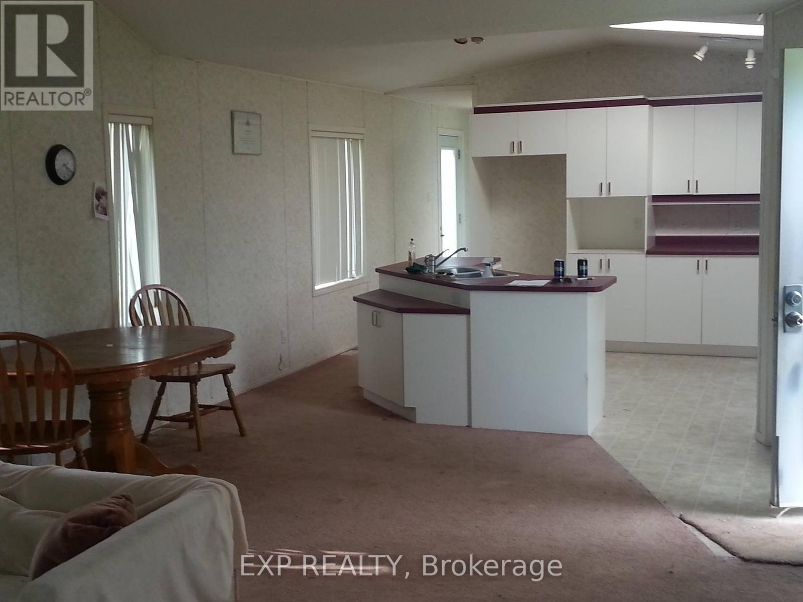 2000 County Road 620 Drive, North Kawartha, Ontario  K0L 1A0 - Photo 2 - X12243446