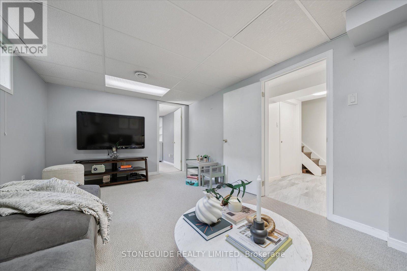 2541 Farmcrest Avenue, Peterborough East (South), Ontario  K9L 1R8 - Photo 32 - X12243587