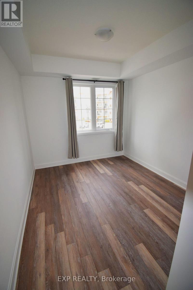 225 - 50 Lakebreeze Drive, Clarington (Newcastle), Ontario  L1B 0V9 - Photo 4 - E12243590