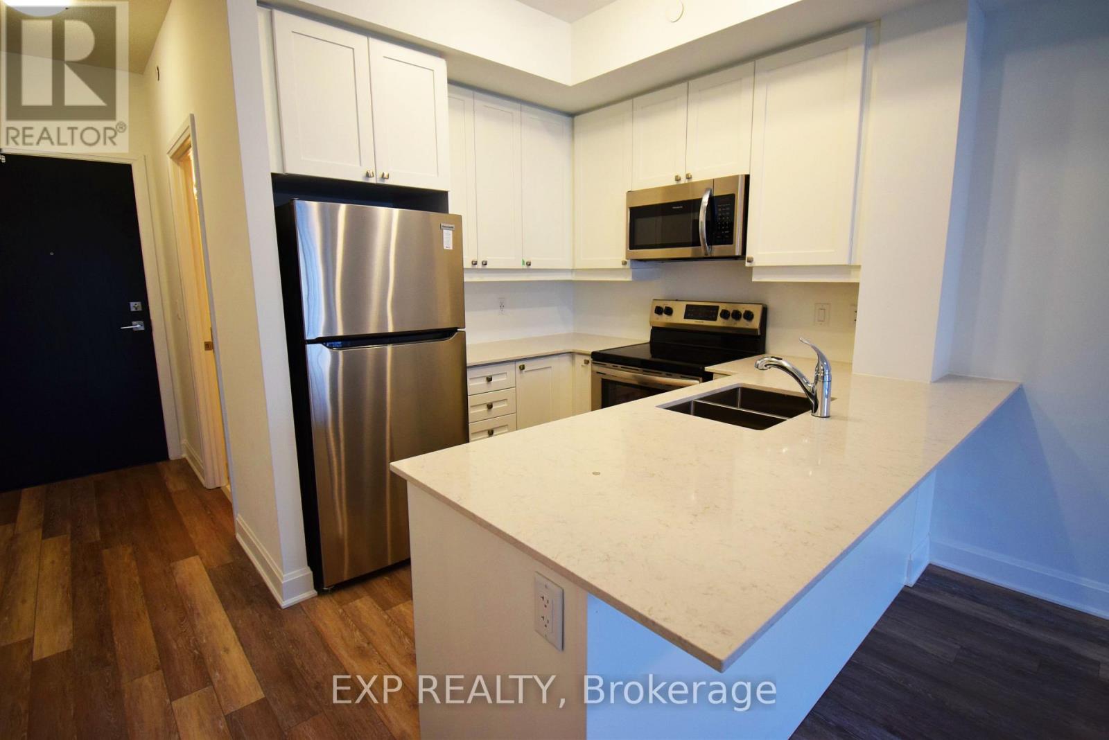 225 - 50 Lakebreeze Drive, Clarington (Newcastle), Ontario  L1B 0V9 - Photo 5 - E12243590
