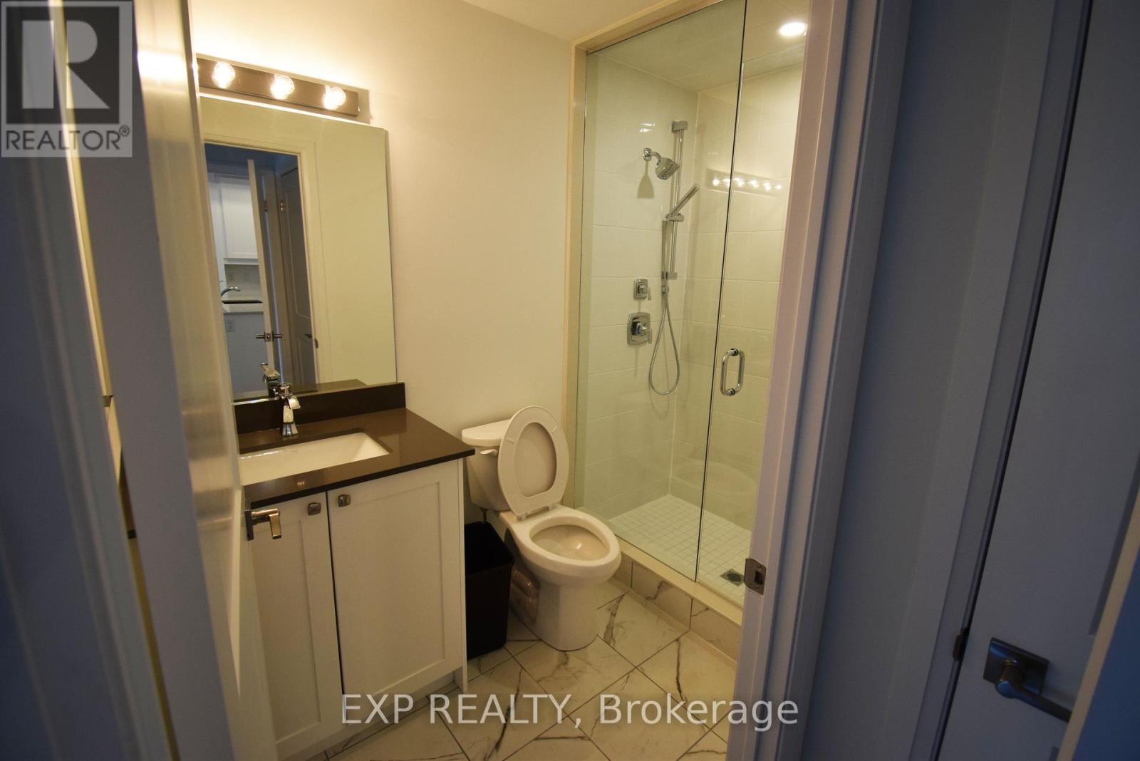225 - 50 Lakebreeze Drive, Clarington (Newcastle), Ontario  L1B 0V9 - Photo 6 - E12243590
