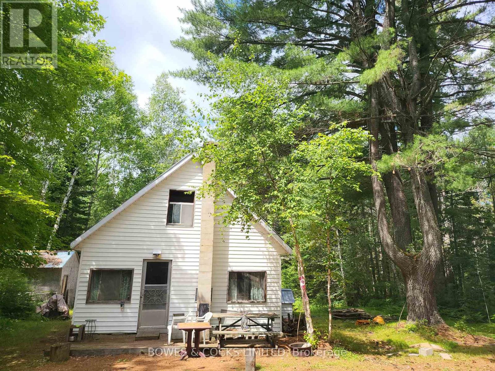 24 Robinson Road, Hastings Highlands (Monteagle Ward), Ontario  K0L 2S0 - Photo 5 - X12243634