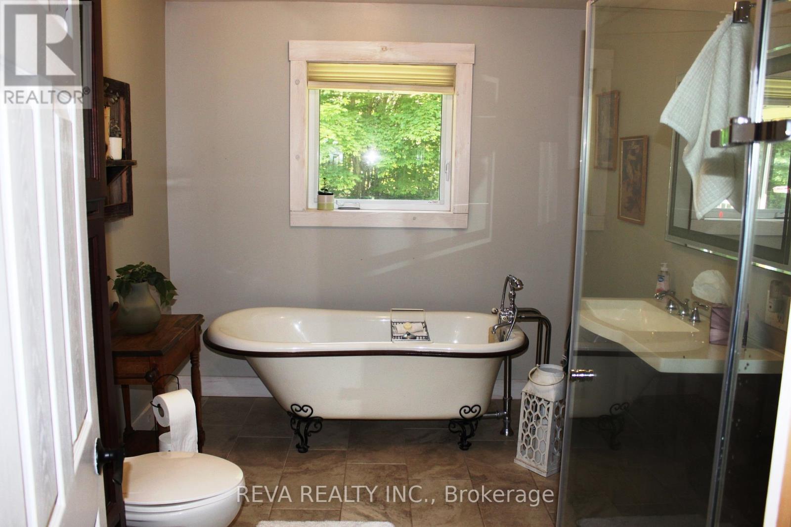 98 Mclean Road, Hastings Highlands (Monteagle Ward), Ontario  K0L 2R0 - Photo 12 - X12244238