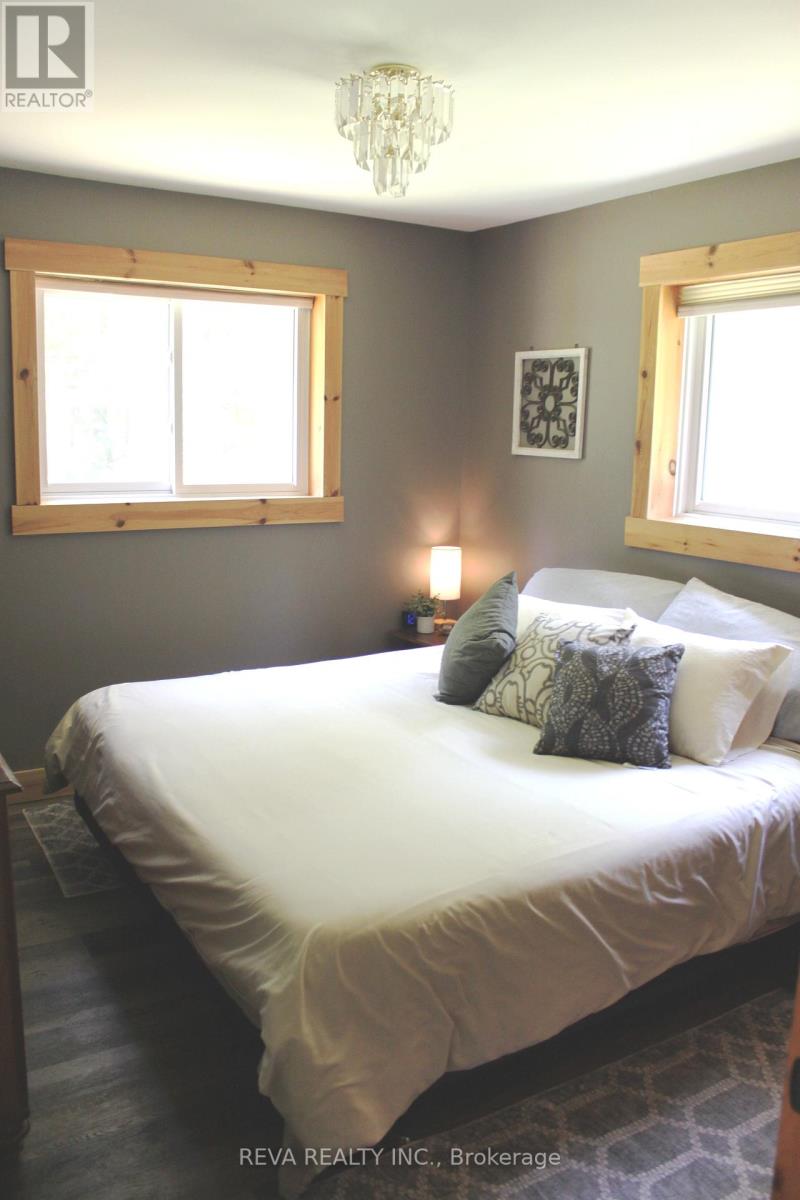 98 Mclean Road, Hastings Highlands (Monteagle Ward), Ontario  K0L 2R0 - Photo 13 - X12244238