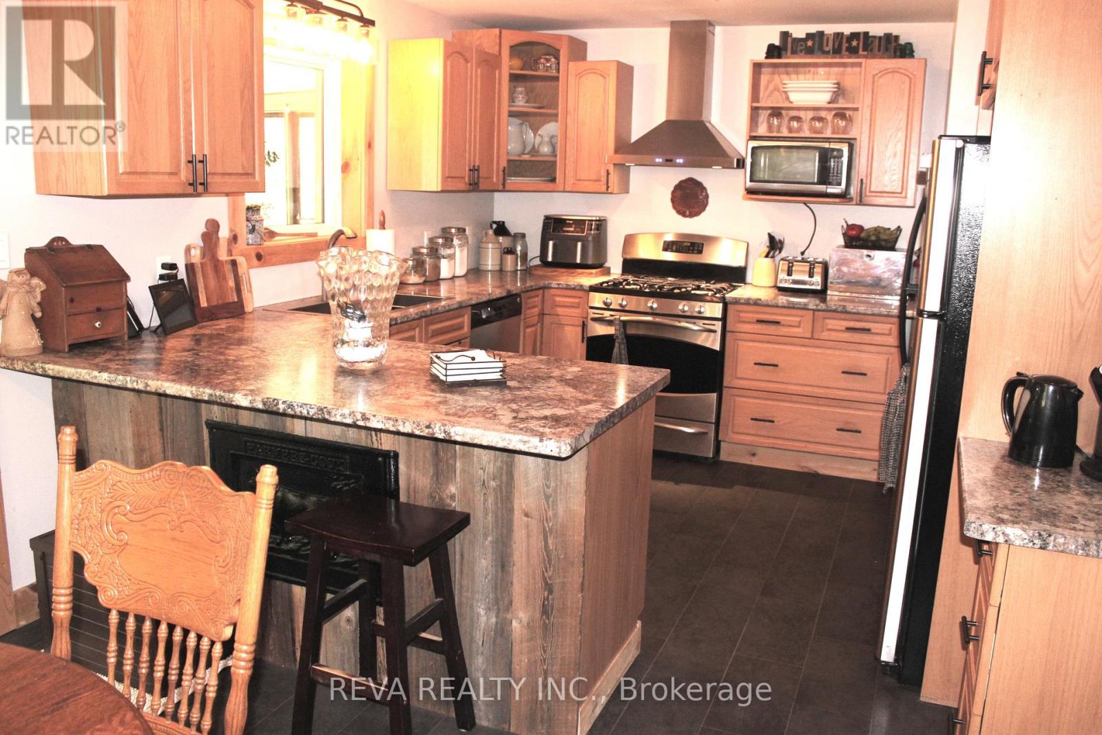98 Mclean Road, Hastings Highlands (Monteagle Ward), Ontario  K0L 2R0 - Photo 9 - X12244238
