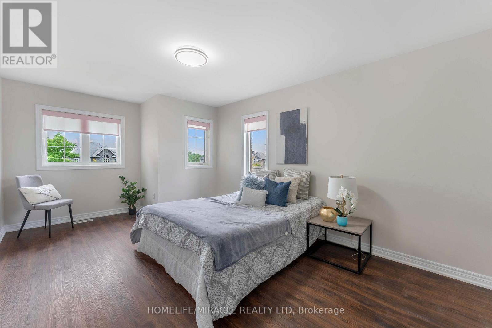 54 Truax Street, Kawartha Lakes (Lindsay), Ontario  K9V 0E3 - Photo 36 - X12244074