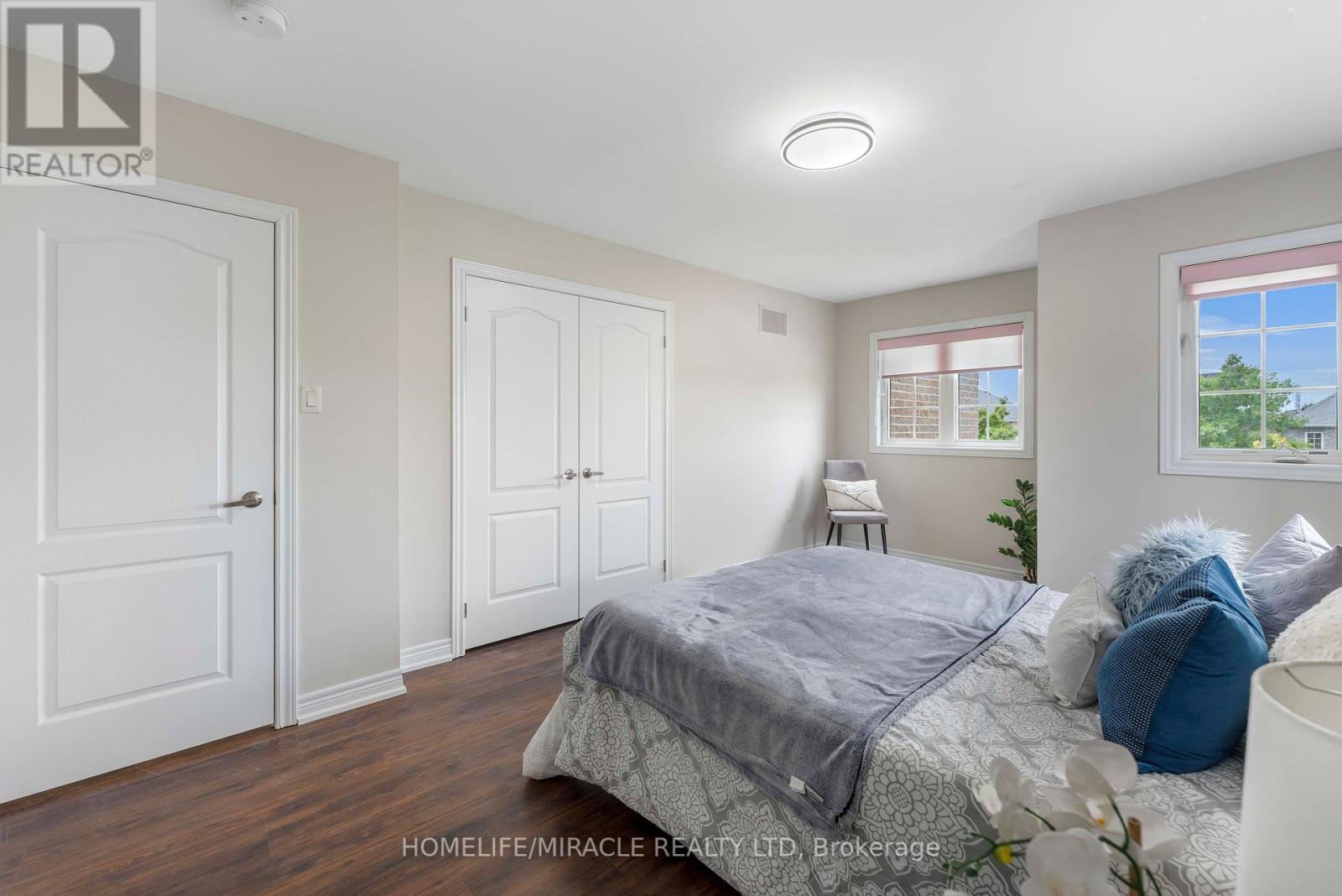 54 Truax Street, Kawartha Lakes (Lindsay), Ontario  K9V 0E3 - Photo 37 - X12244074
