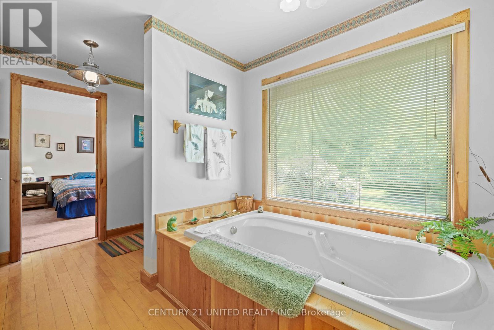 715 Northey's Bay Road, North Kawartha, Ontario  K0L 3E0 - Photo 16 - X12244454