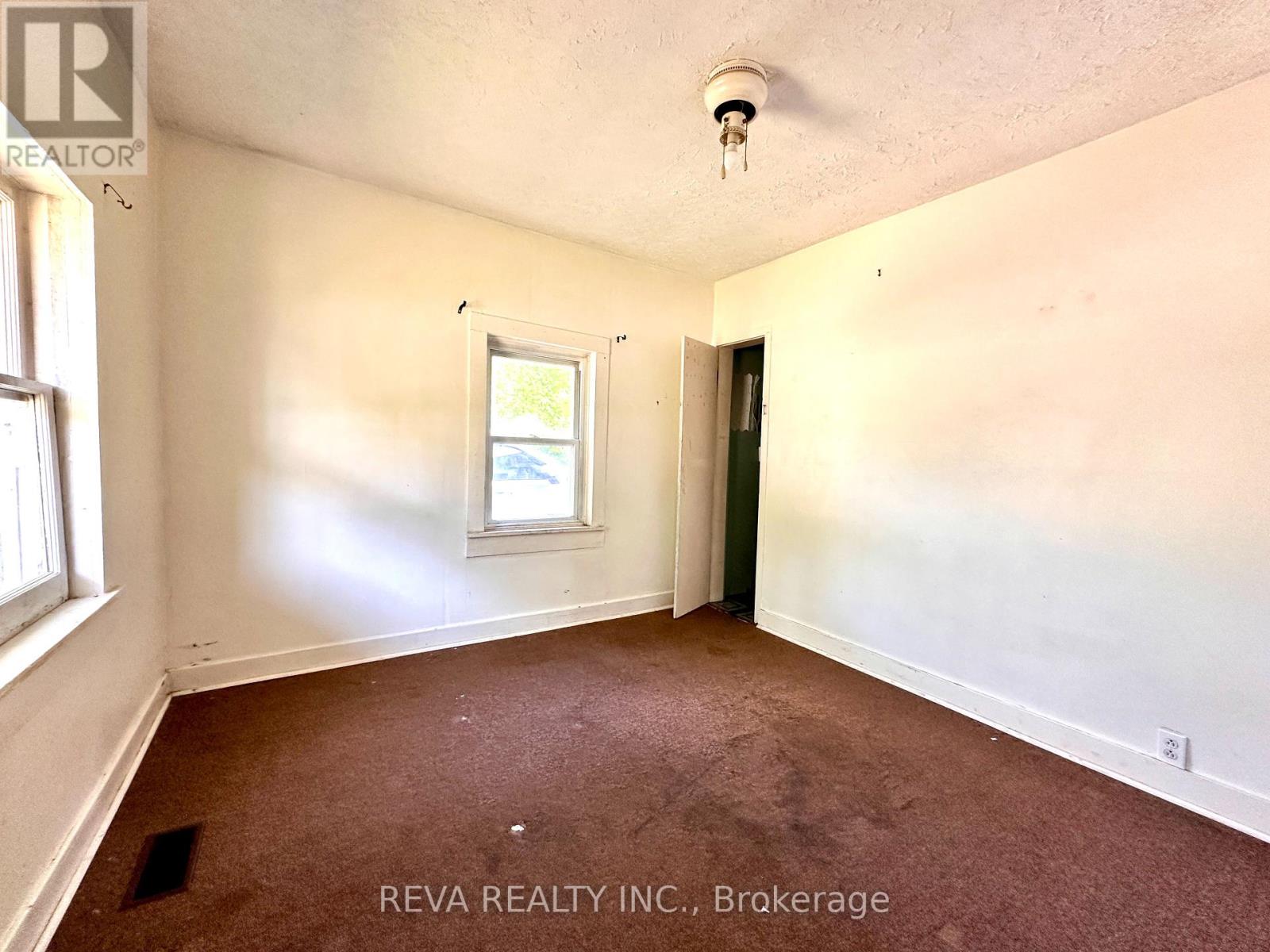 192 Mill Street, Bancroft (Bancroft Ward), Ontario  K0L 1C0 - Photo 12 - X12244876