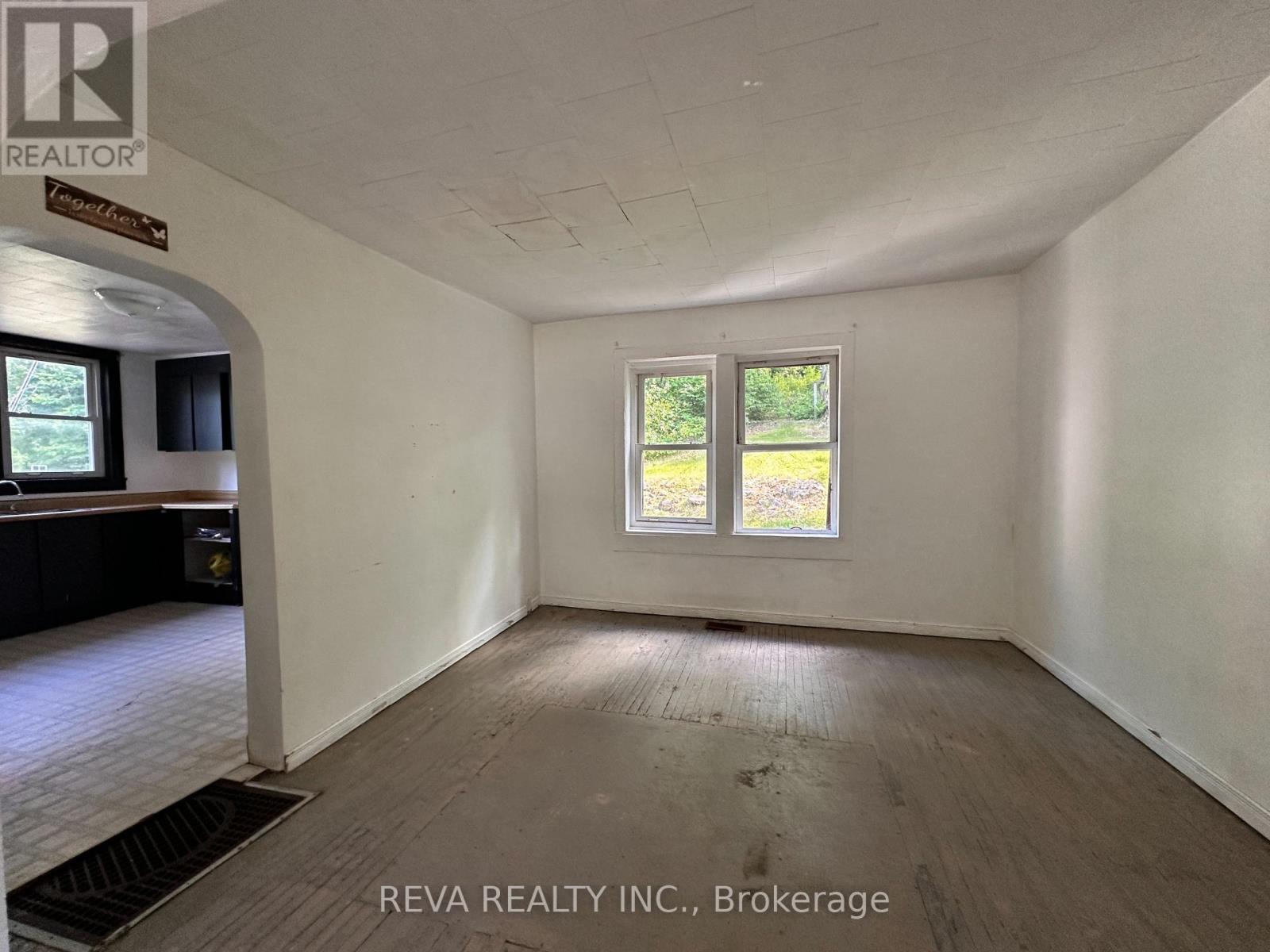 192 Mill Street, Bancroft (Bancroft Ward), Ontario  K0L 1C0 - Photo 7 - X12244876