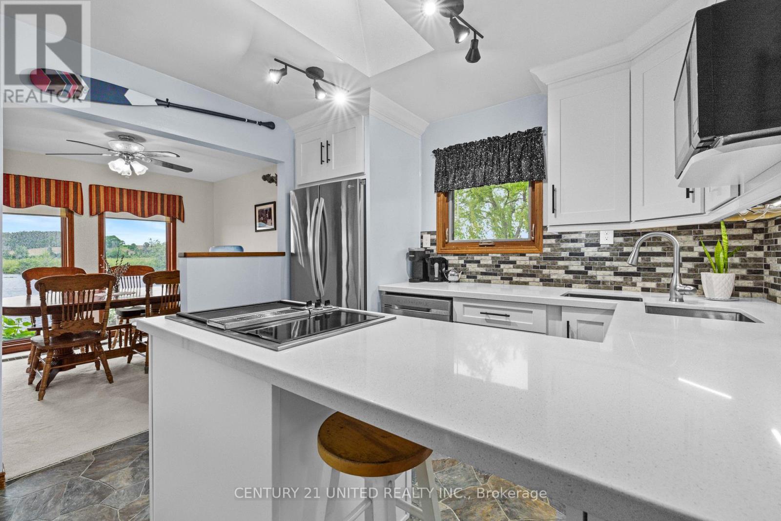 210 Thompson Road, Otonabee-South Monaghan, Ontario  K9J 6X8 - Photo 14 - X12244954