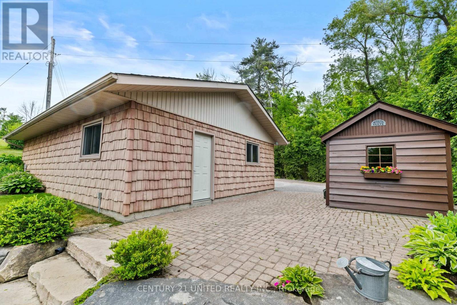 210 Thompson Road, Otonabee-South Monaghan, Ontario  K9J 6X8 - Photo 49 - X12244954