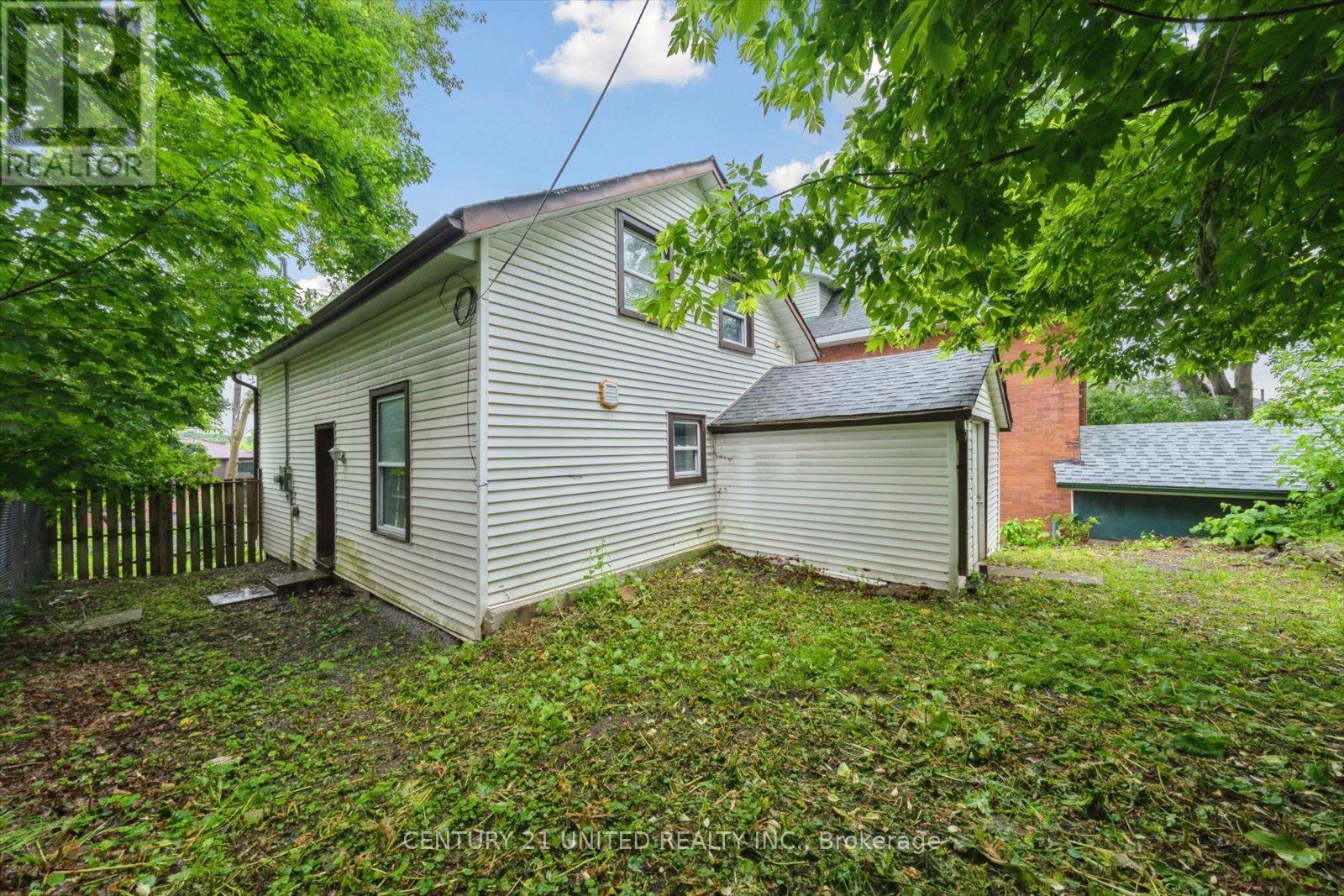625 Aylmer Street N, Peterborough Central (North), Ontario  K9H 3X2 - Photo 43 - X12244993