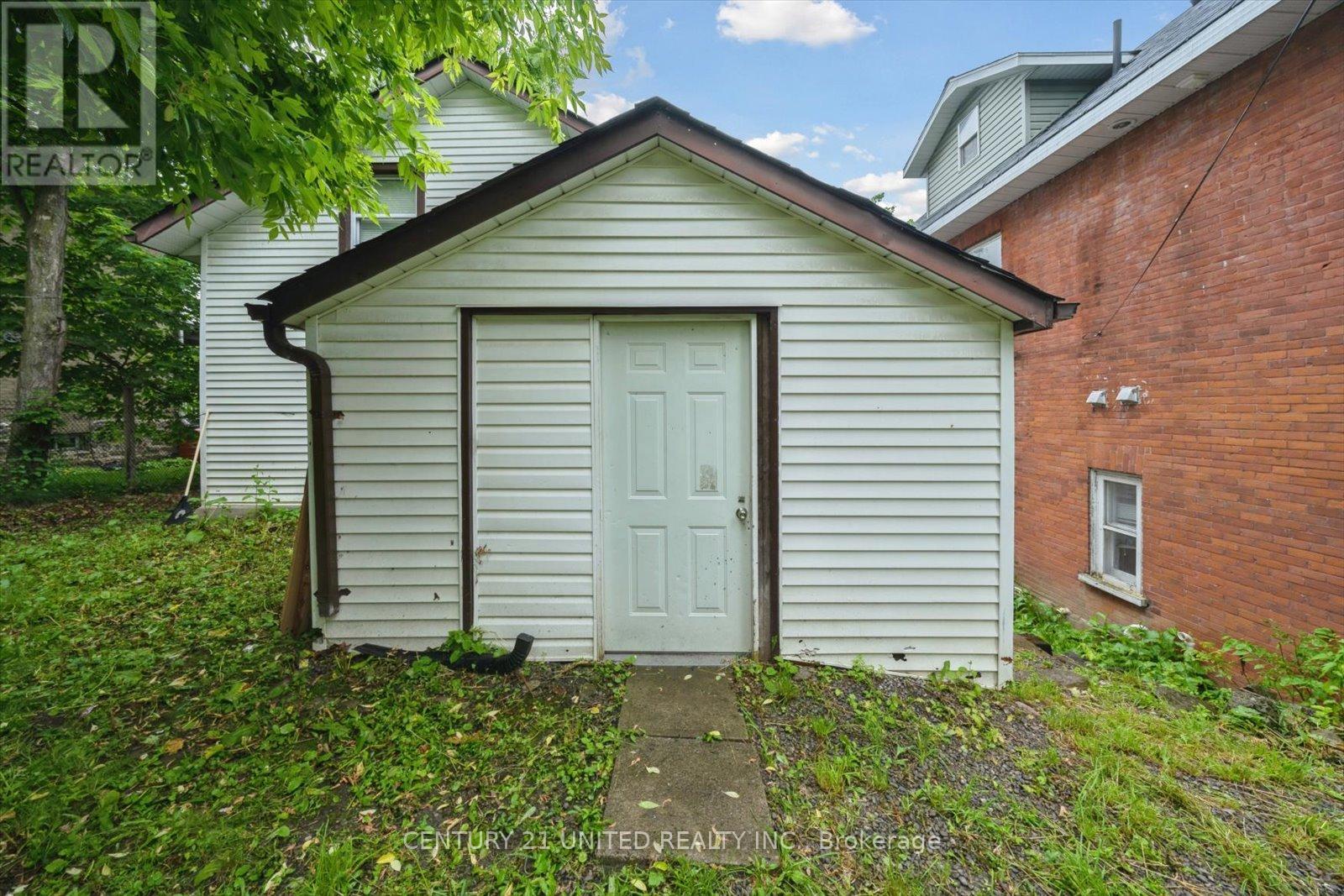 625 Aylmer Street N, Peterborough Central (North), Ontario  K9H 3X2 - Photo 48 - X12244993