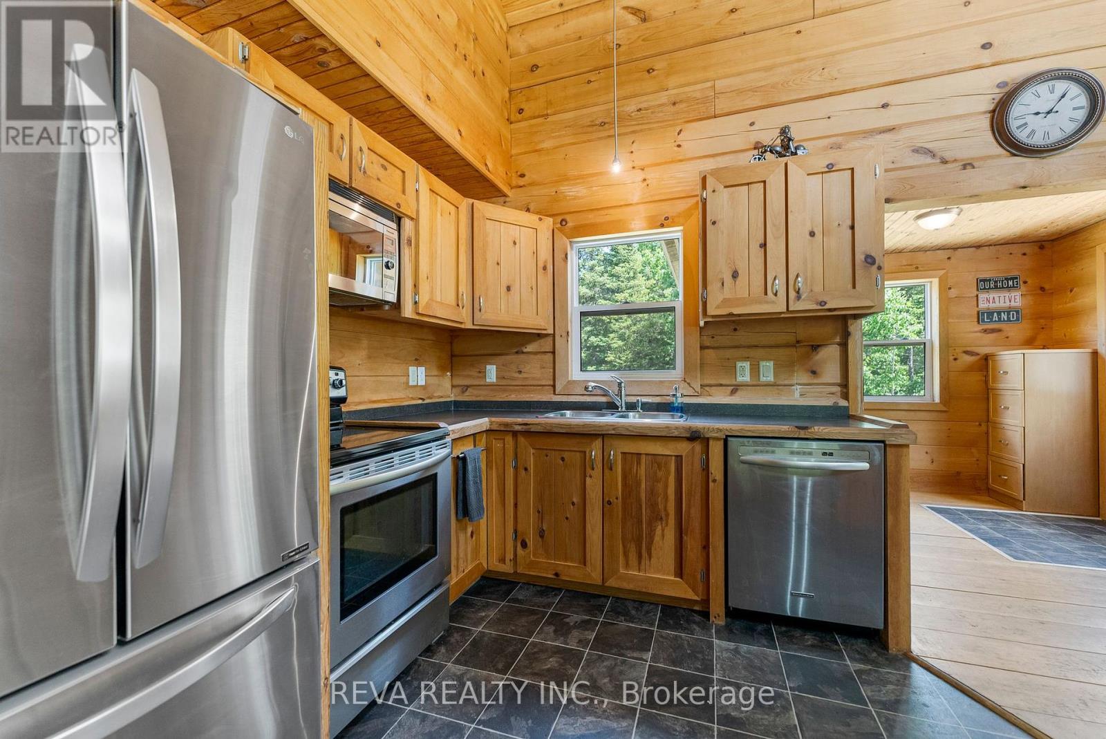 21 Lorraine Road, Hastings Highlands (Mcclure Ward), Ontario  K0L 2K0 - Photo 10 - X12245042
