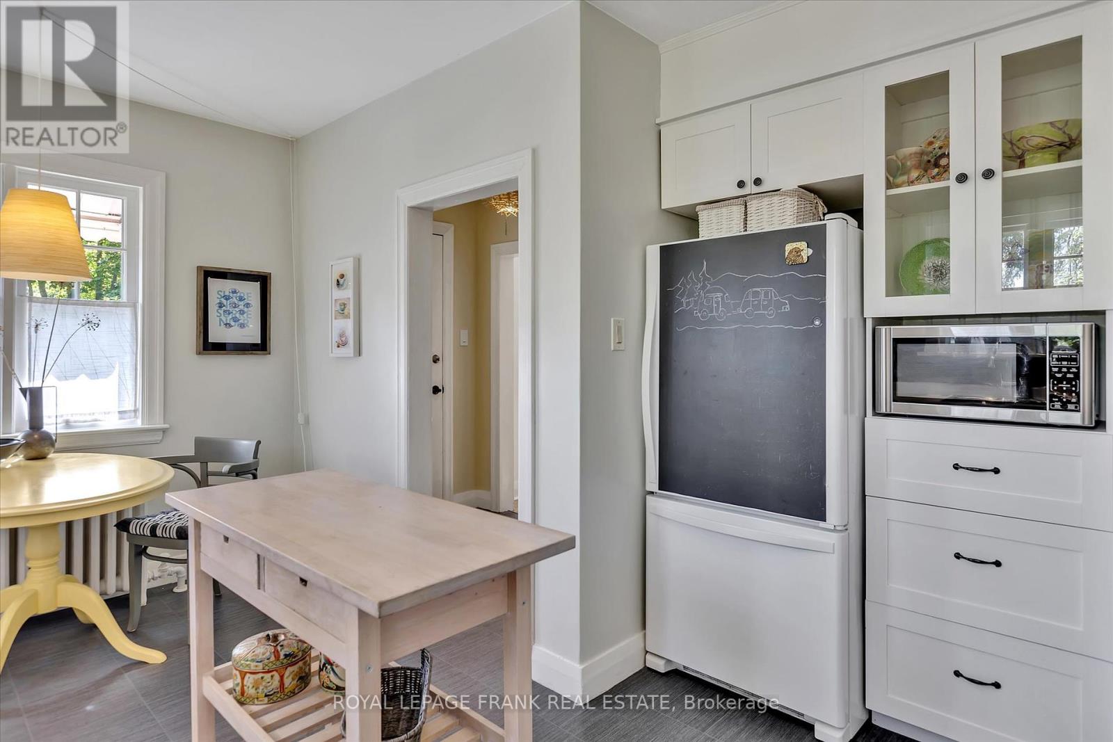 26 Wallis Drive, Peterborough West (North), Ontario  K9J 6B7 - Photo 13 - X12245054