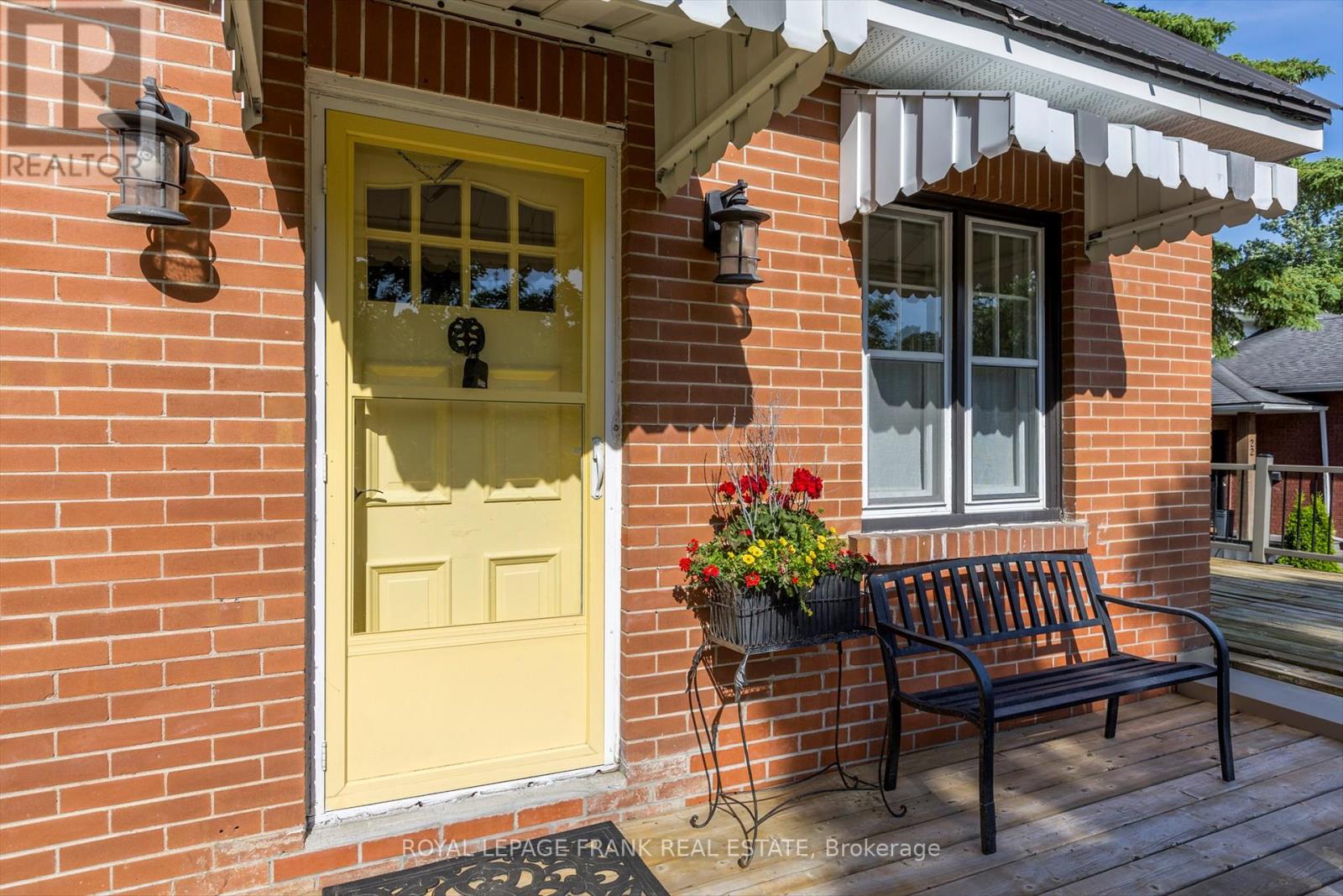 26 Wallis Drive, Peterborough West (North), Ontario  K9J 6B7 - Photo 4 - X12245054