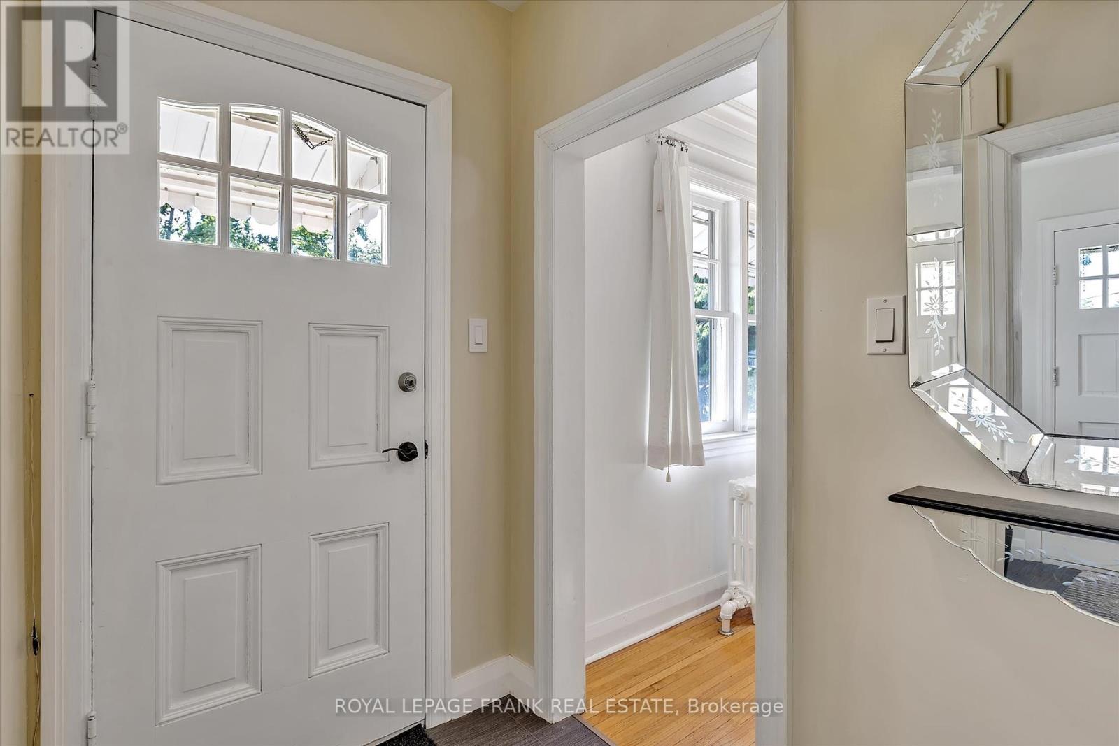 26 Wallis Drive, Peterborough West (North), Ontario  K9J 6B7 - Photo 5 - X12245054