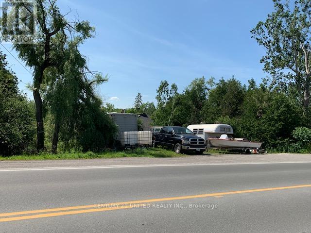 3063 Lakefield Road, Selwyn, Ontario  K9J 6X5 - Photo 2 - X12245066