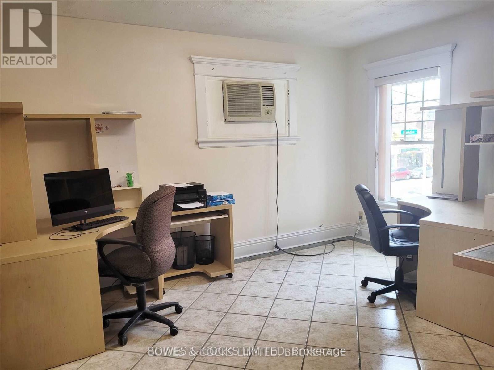 317 Reid Street, Peterborough Central (North), Ontario  K9J 3R2 - Photo 12 - X12245346