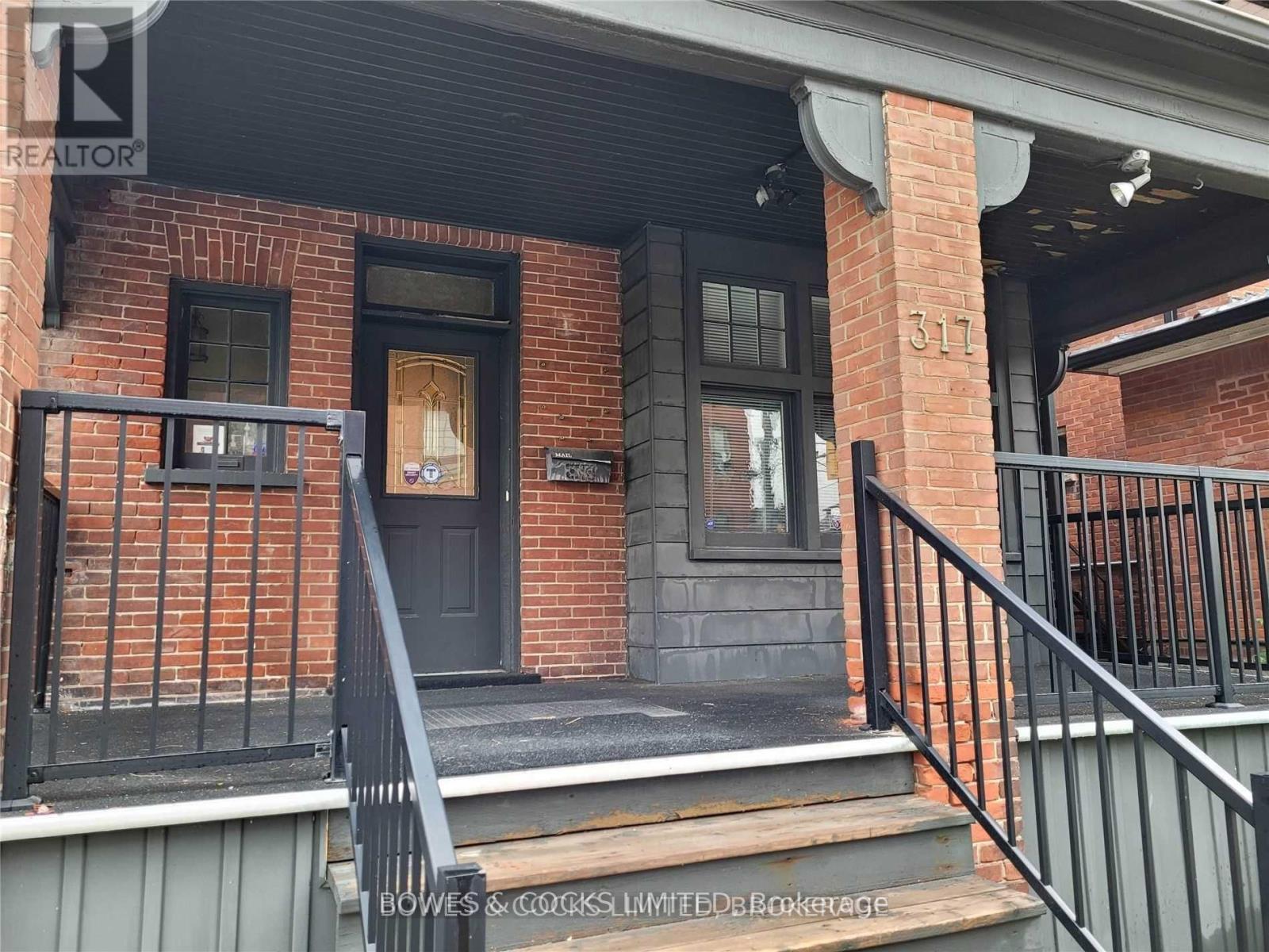 317 Reid Street, Peterborough Central (North), Ontario  K9J 3R2 - Photo 3 - X12245346