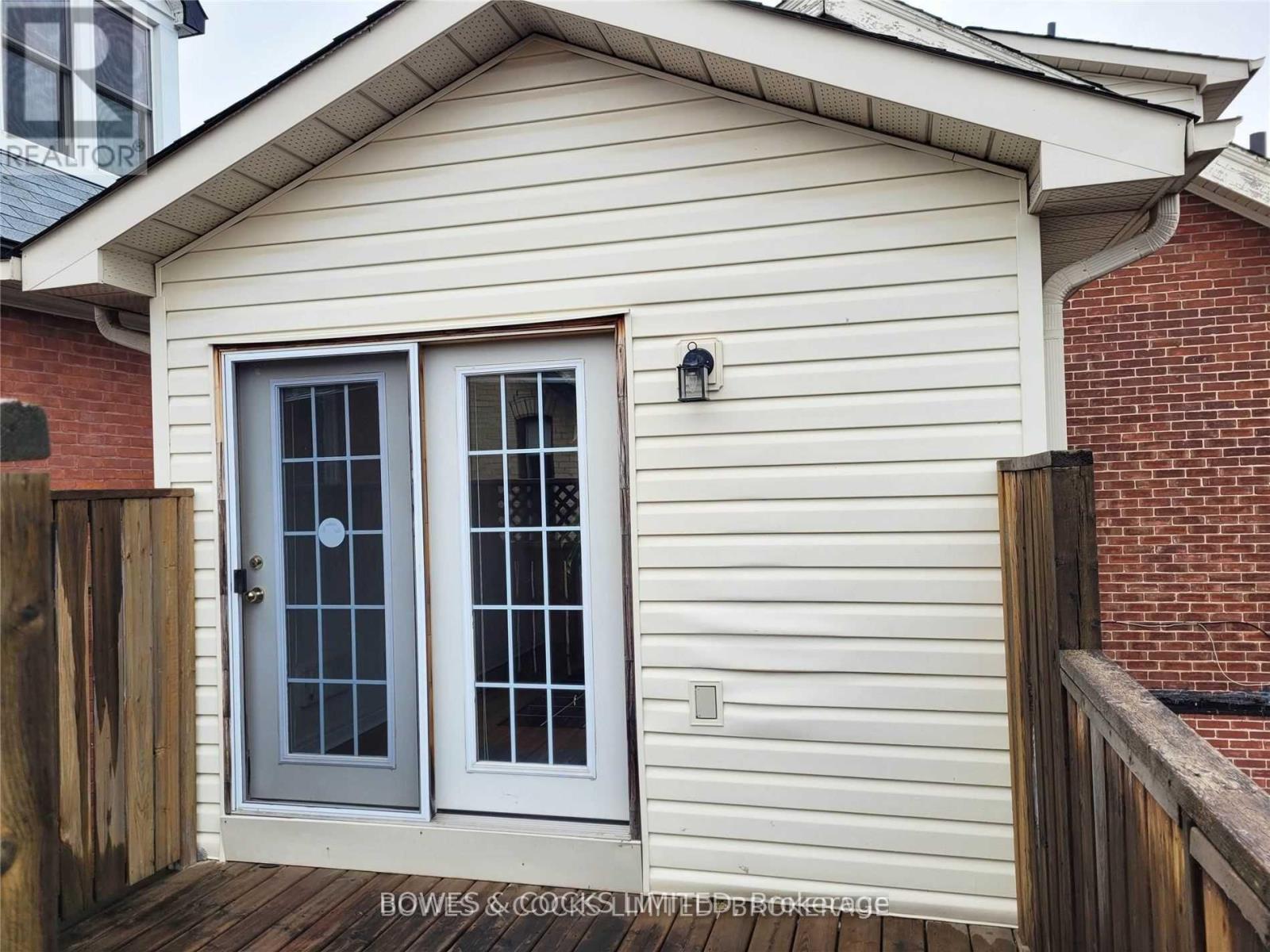 317 Reid Street, Peterborough Central (North), Ontario  K9J 3R2 - Photo 6 - X12245346