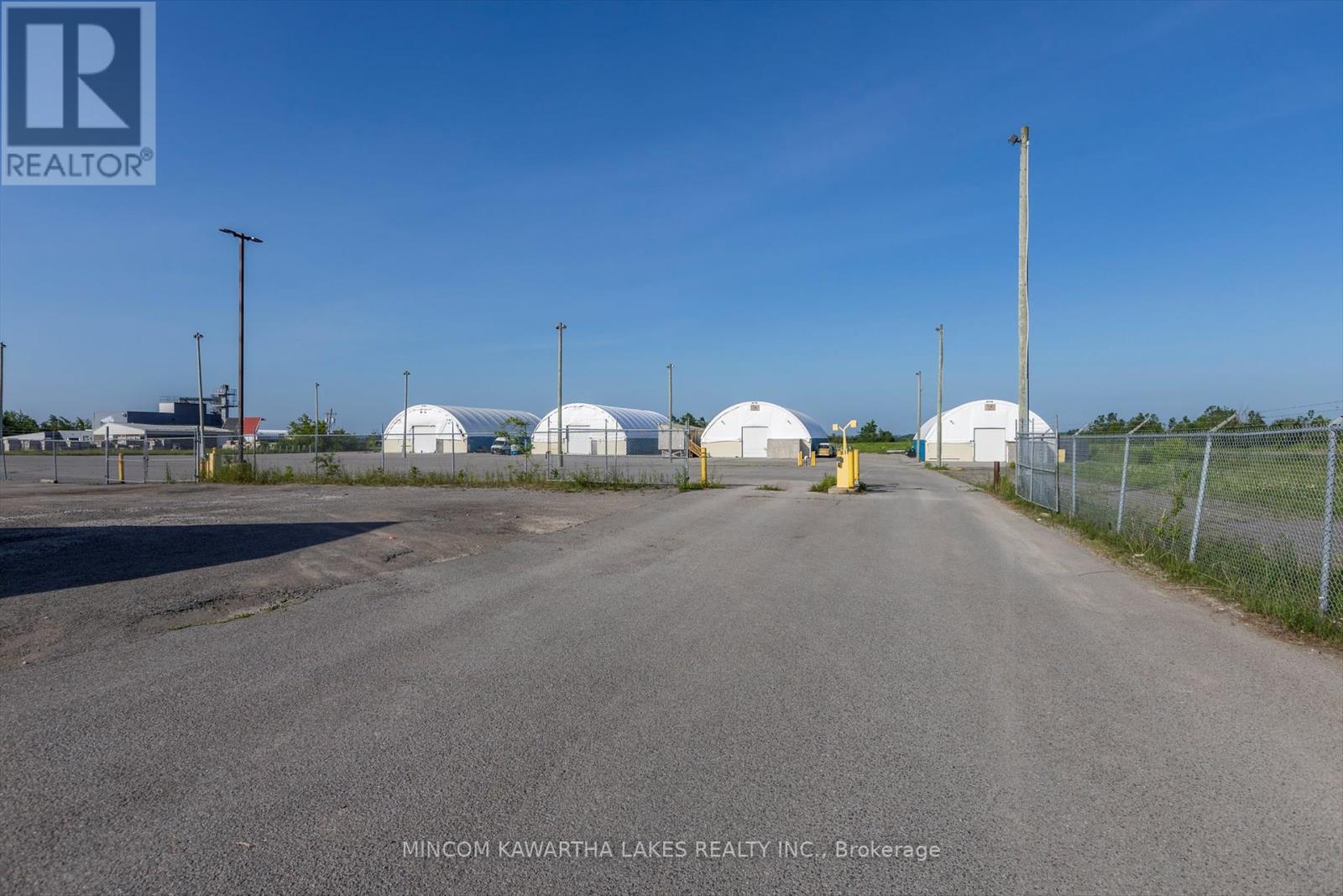 1575 Chemong Road, Selwyn, Ontario  K9J 6X2 - Photo 10 - X12245365