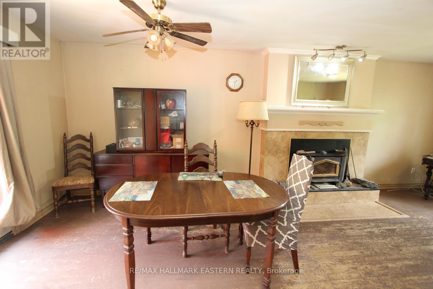 1076 County Road 40, Douro-Dummer, Ontario  K0L 2V0 - Photo 11 - X12245394