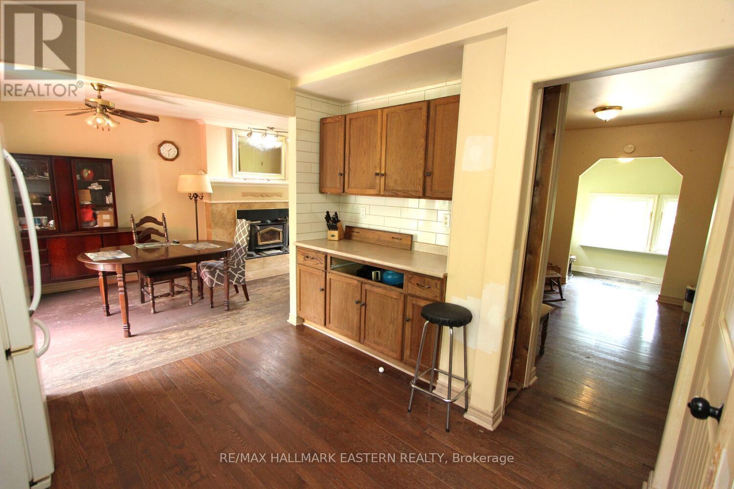 1076 County Road 40, Douro-Dummer, Ontario  K0L 2V0 - Photo 12 - X12245394