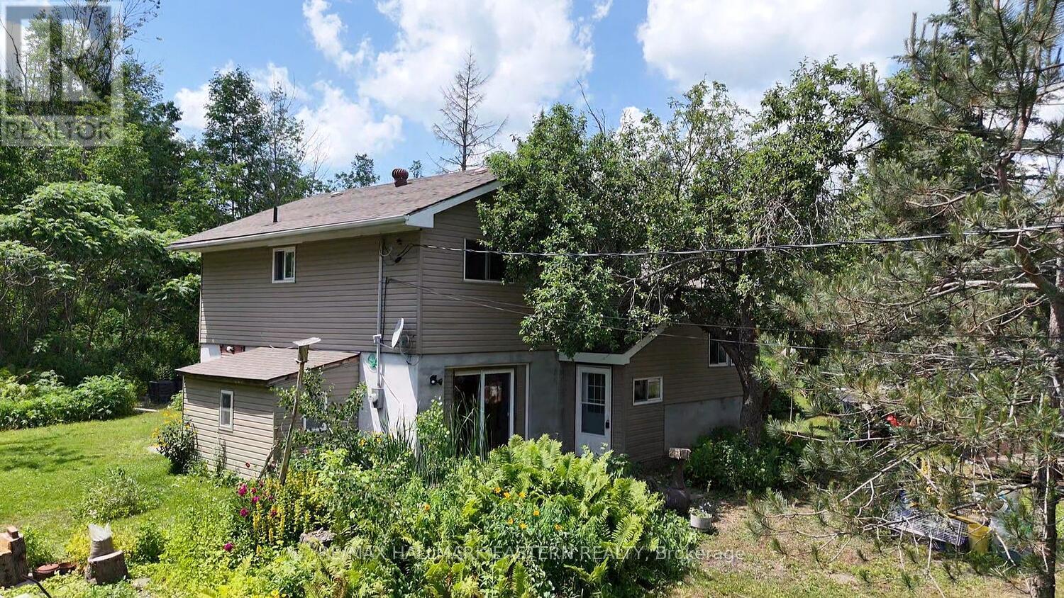 1076 County Road 40, Douro-Dummer, Ontario  K0L 2V0 - Photo 30 - X12245394