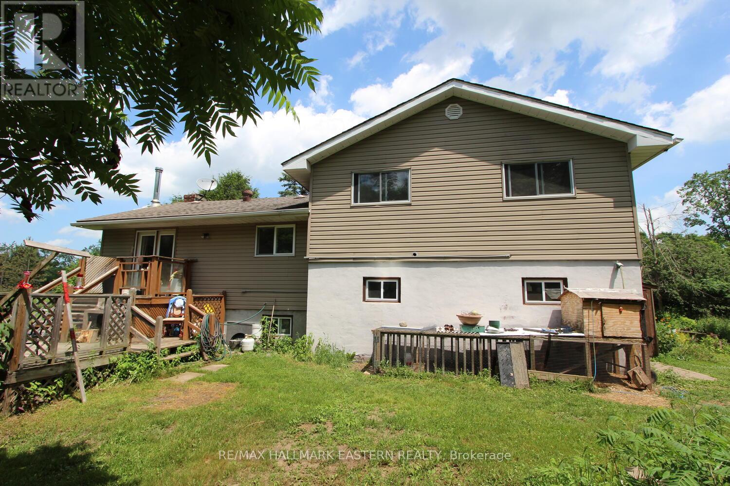1076 County Road 40, Douro-Dummer, Ontario  K0L 2V0 - Photo 5 - X12245394
