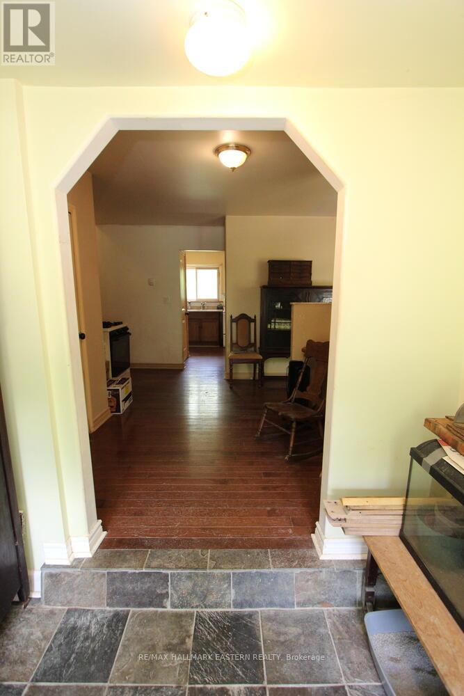 1076 County Road 40, Douro-Dummer, Ontario  K0L 2V0 - Photo 7 - X12245394