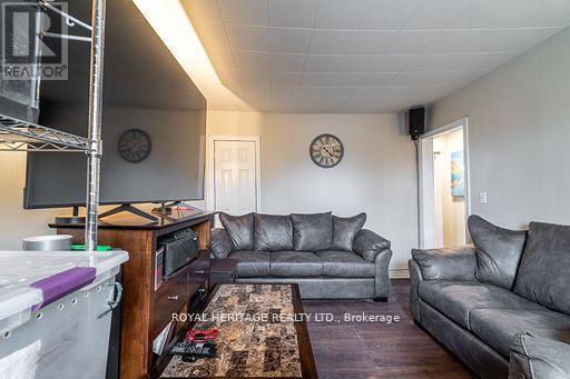 364 Parkhill Road W, Peterborough North (South), Ontario  K9H 3J1 - Photo 16 - X12246242