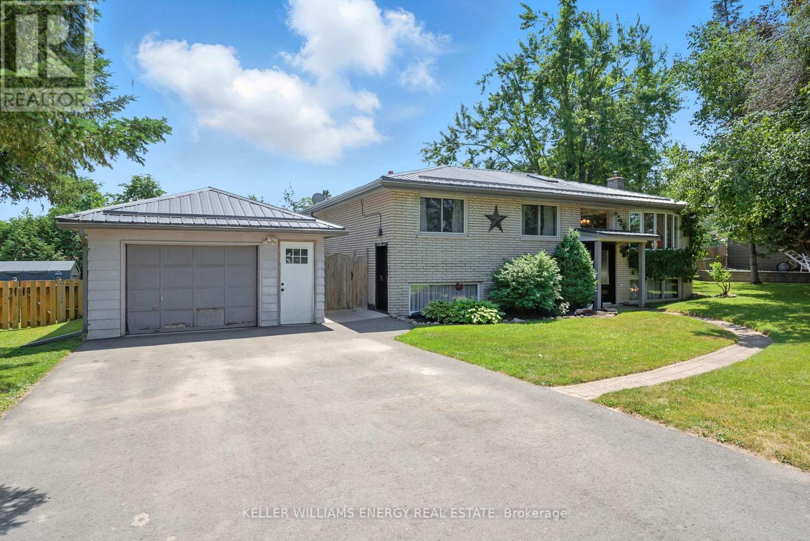 685 Young Street, Selwyn, Ontario  K9J 6X2 - Photo 44 - X12246273