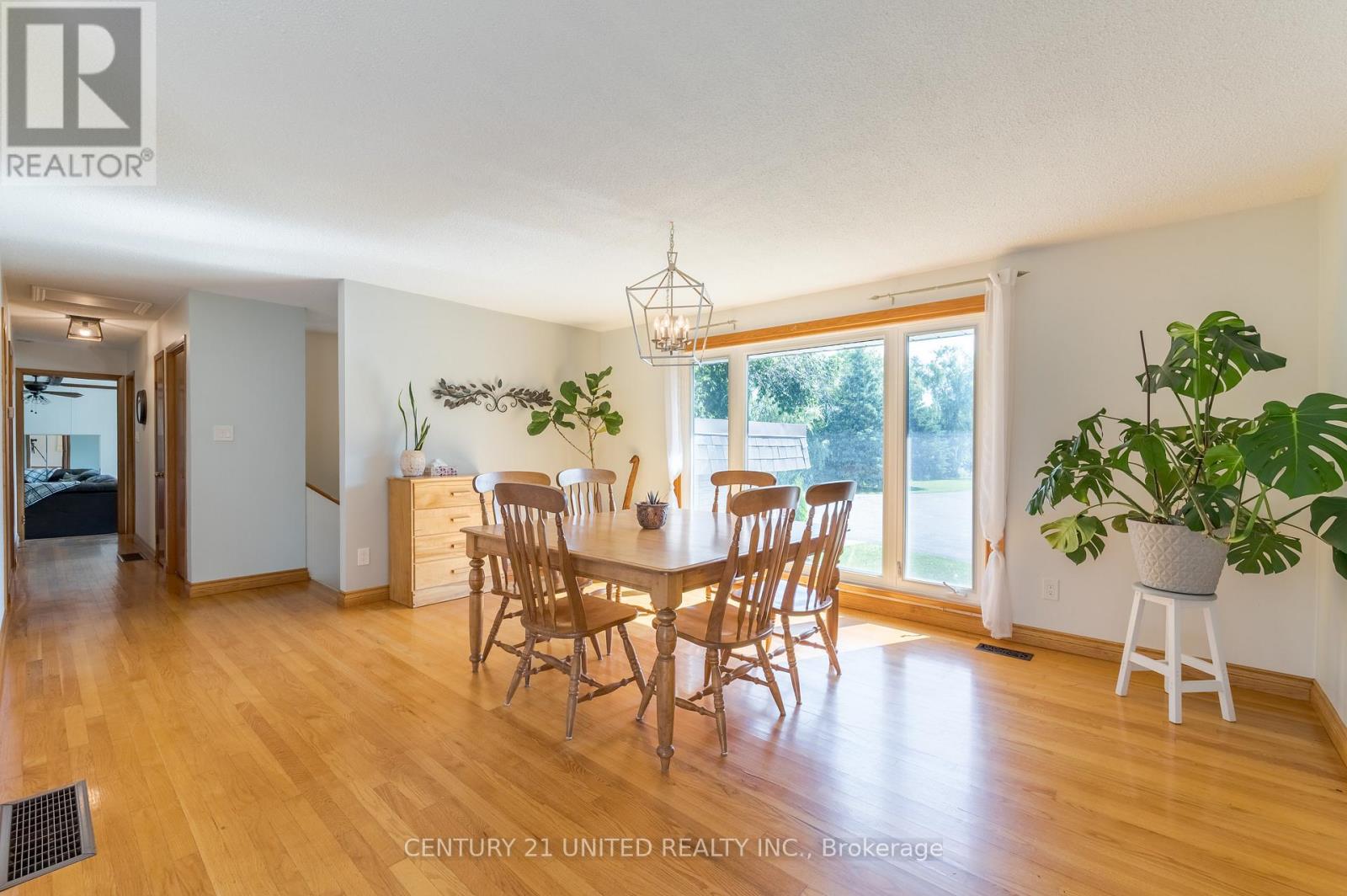 1496 Bradfield Road, Douro-Dummer, Ontario  K9J 6Y1 - Photo 13 - X12246422