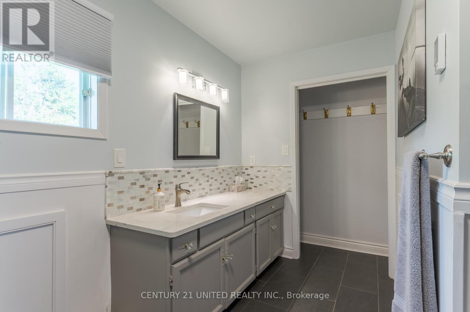 1496 Bradfield Road, Douro-Dummer, Ontario  K9J 6Y1 - Photo 36 - X12246422