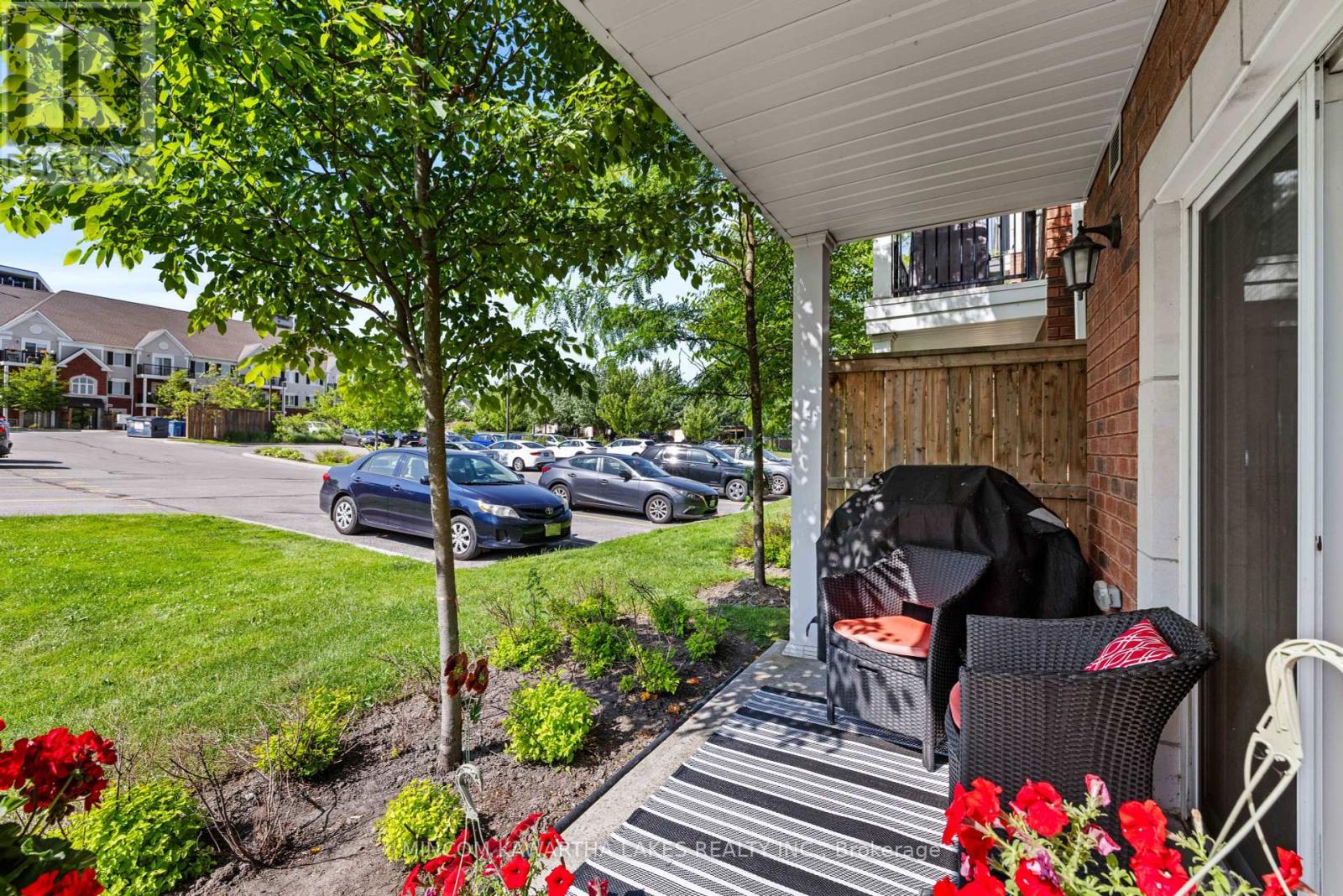 105 - 910 Wentworth Street, Peterborough West (Central), Ontario  K9J 8R8 - Photo 3 - X12246424