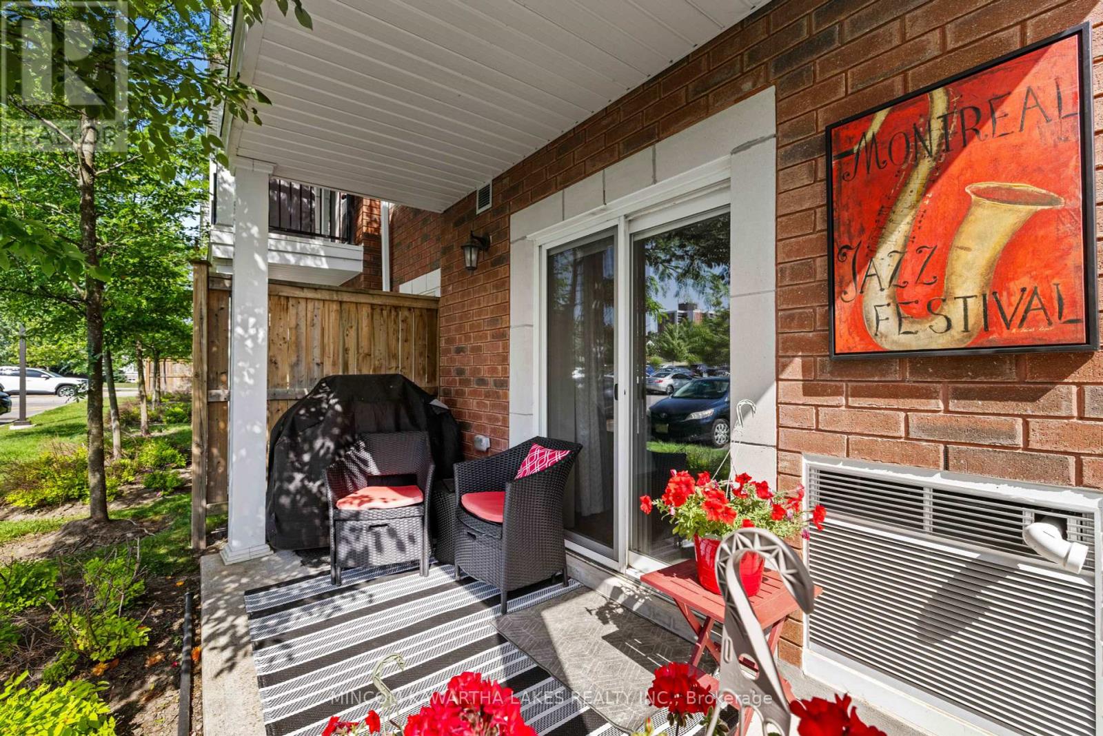 105 - 910 Wentworth Street, Peterborough West (Central), Ontario  K9J 8R8 - Photo 4 - X12246424