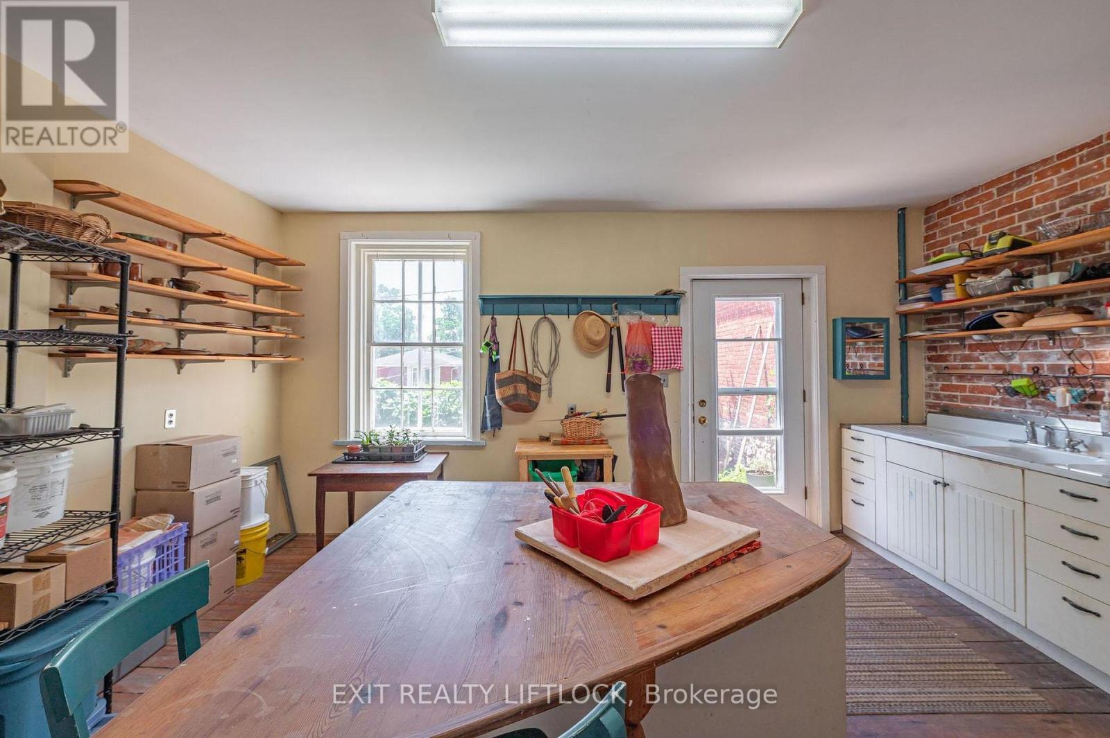 352 Mark Street, Peterborough East (Central), Ontario  K9H 1V7 - Photo 22 - X12246541