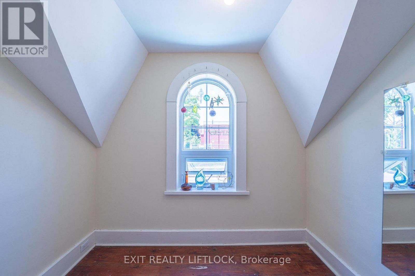 352 Mark Street, Peterborough East (Central), Ontario  K9H 1V7 - Photo 35 - X12246541