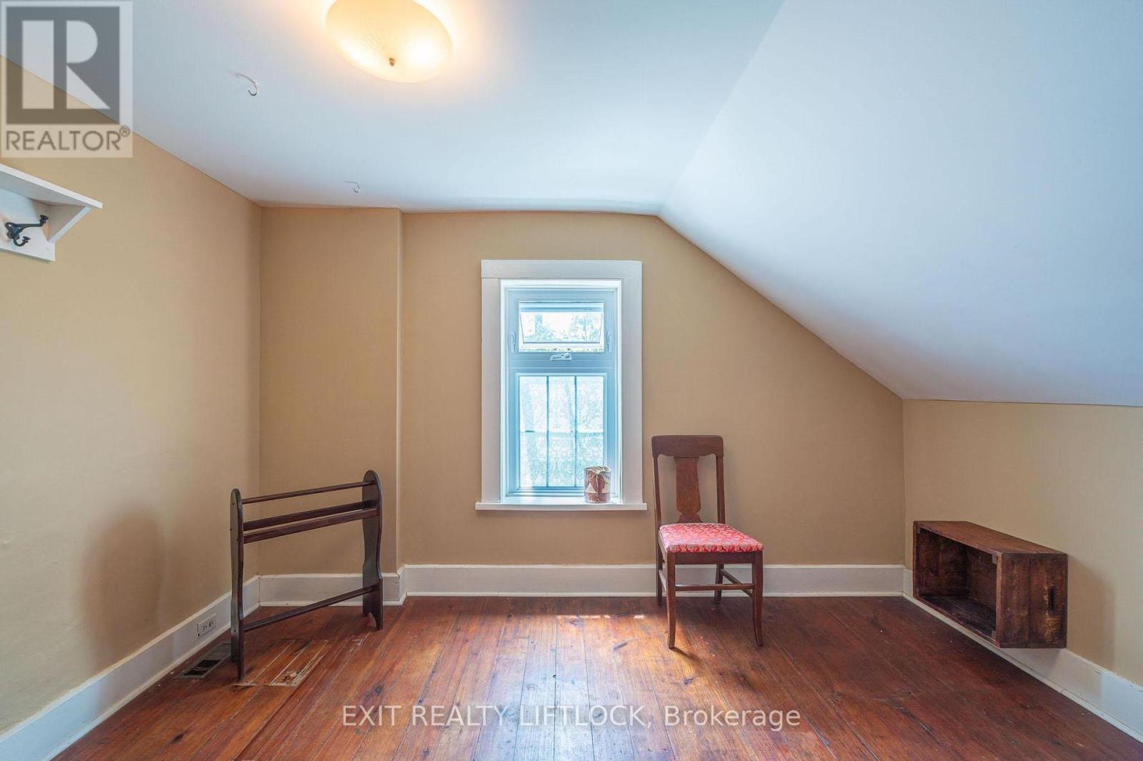 352 Mark Street, Peterborough East (Central), Ontario  K9H 1V7 - Photo 36 - X12246541