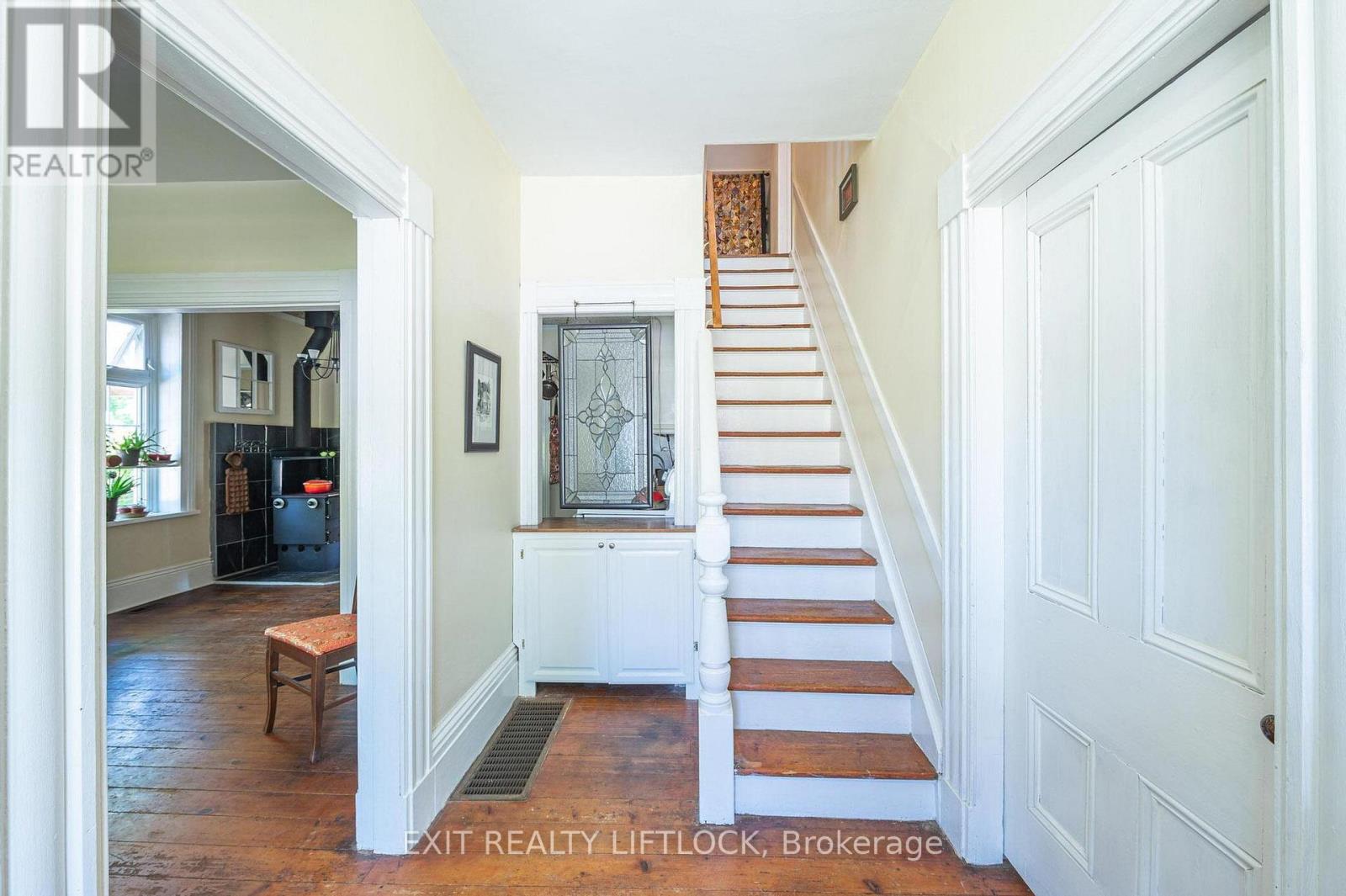 352 Mark Street, Peterborough East (Central), Ontario  K9H 1V7 - Photo 9 - X12246541