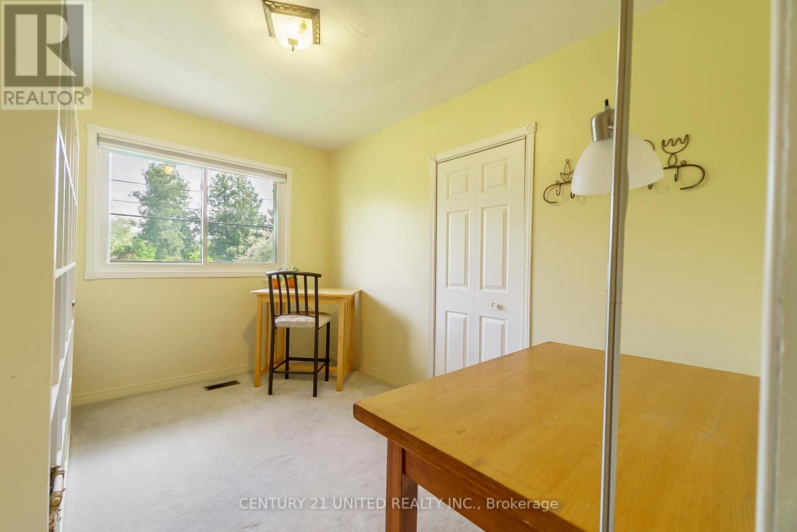 696 Skyline Road, Selwyn, Ontario  K0L 1T0 - Photo 15 - X12246591
