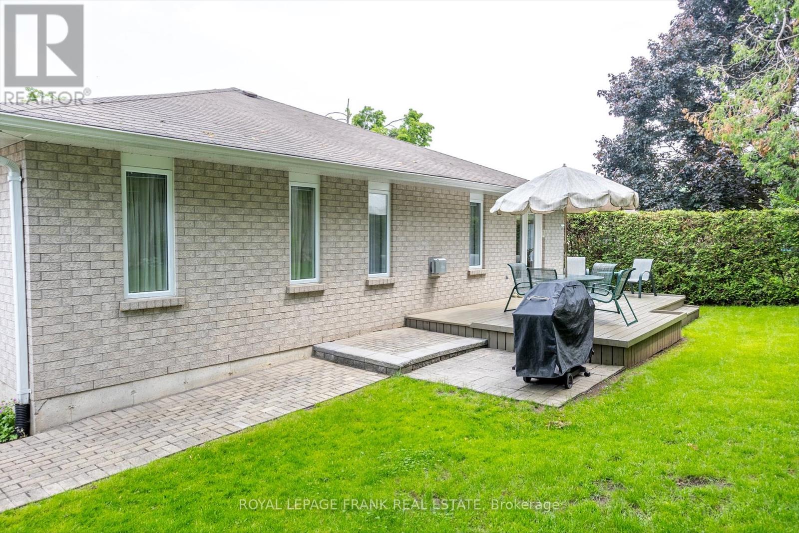 1083 Danita Boulevard, Peterborough West (North), Ontario  K9J 7K7 - Photo 45 - X12246688