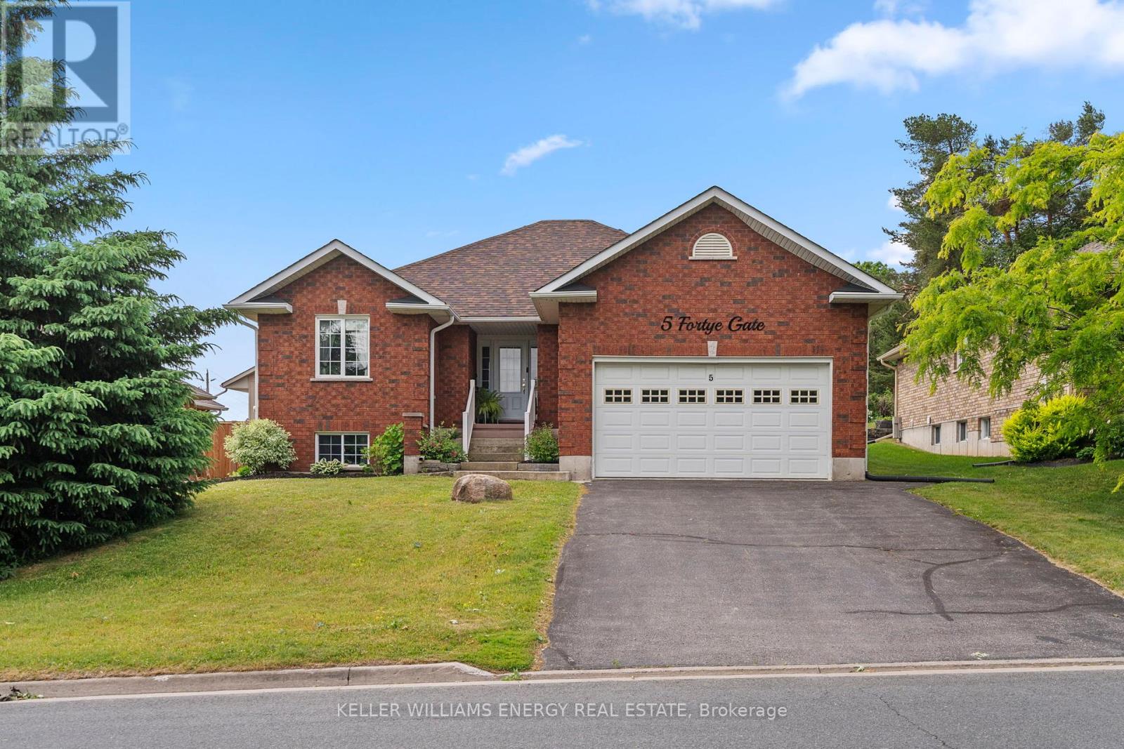 5 Fortye Gate, Peterborough West (South), Ontario  K9K 2E7 - Photo 1 - X12247010