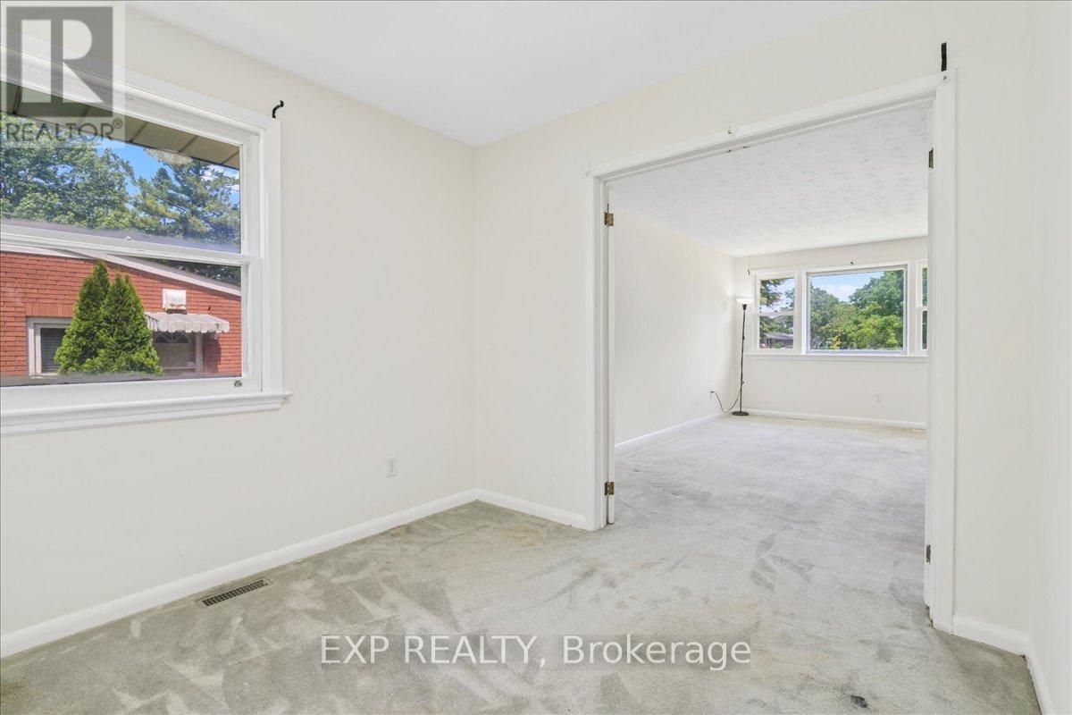 777 Barbara Crescent, Peterborough South (West), Ontario  K9J 3X8 - Photo 11 - X12246701
