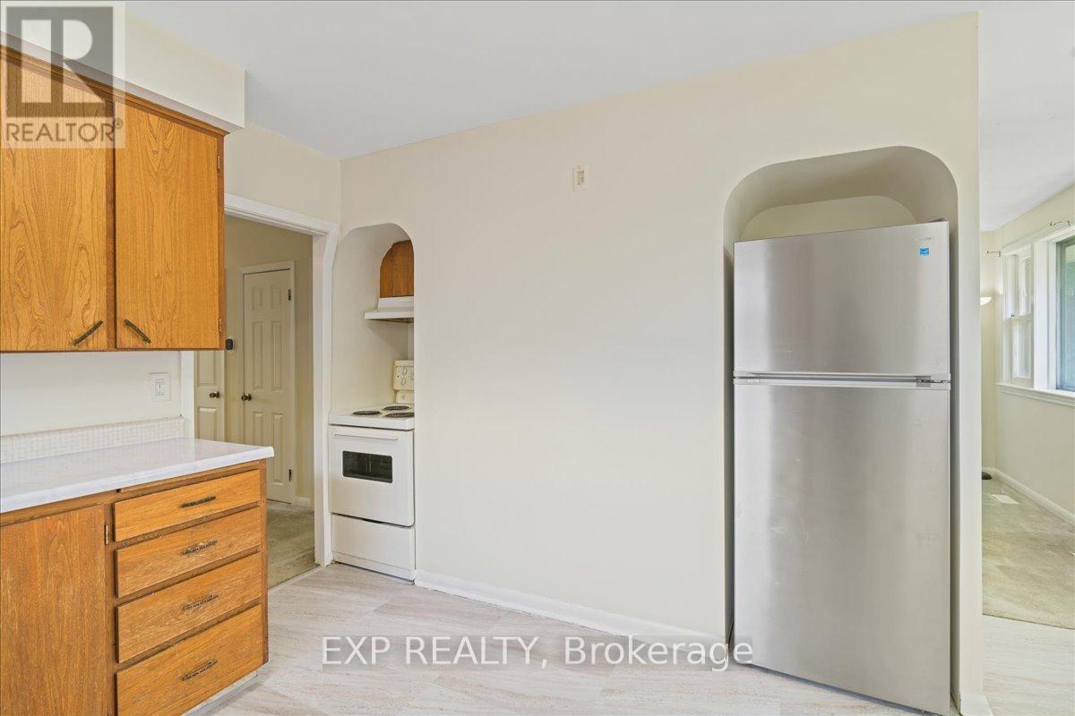 777 Barbara Crescent, Peterborough South (West), Ontario  K9J 3X8 - Photo 15 - X12246701